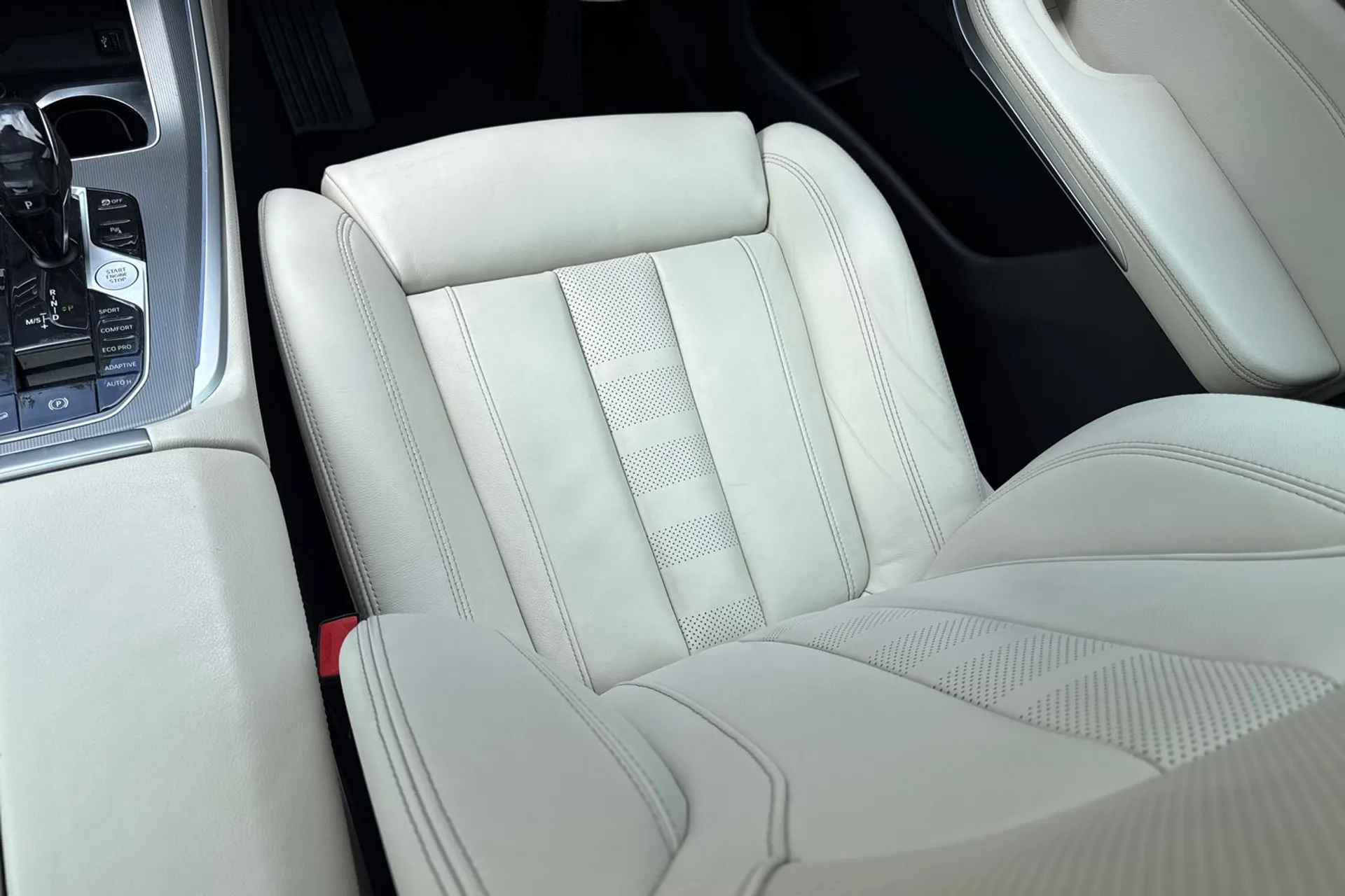 BMW X5 thumbnail image number 32