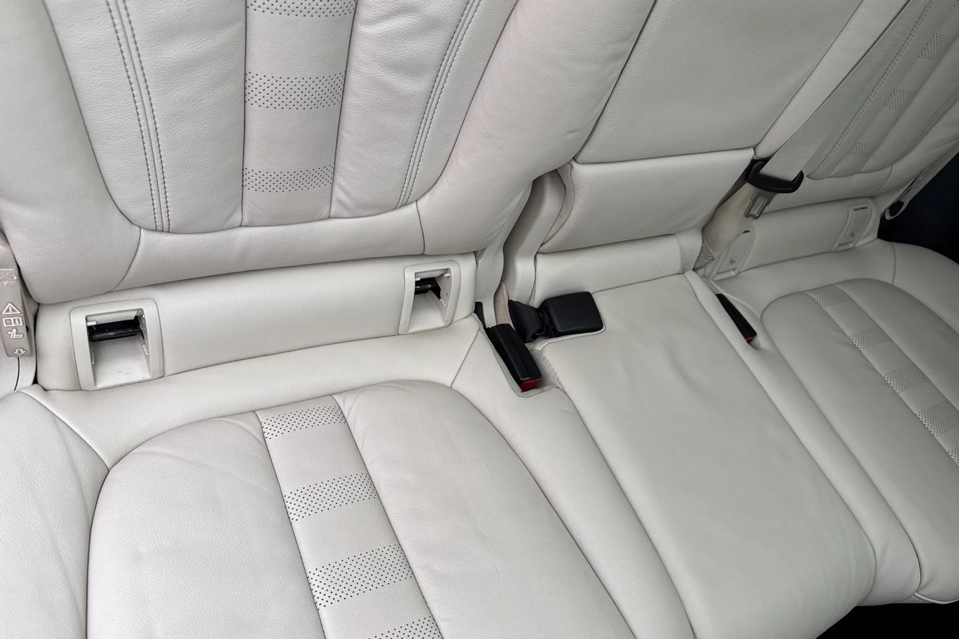 BMW X5 thumbnail image number 23