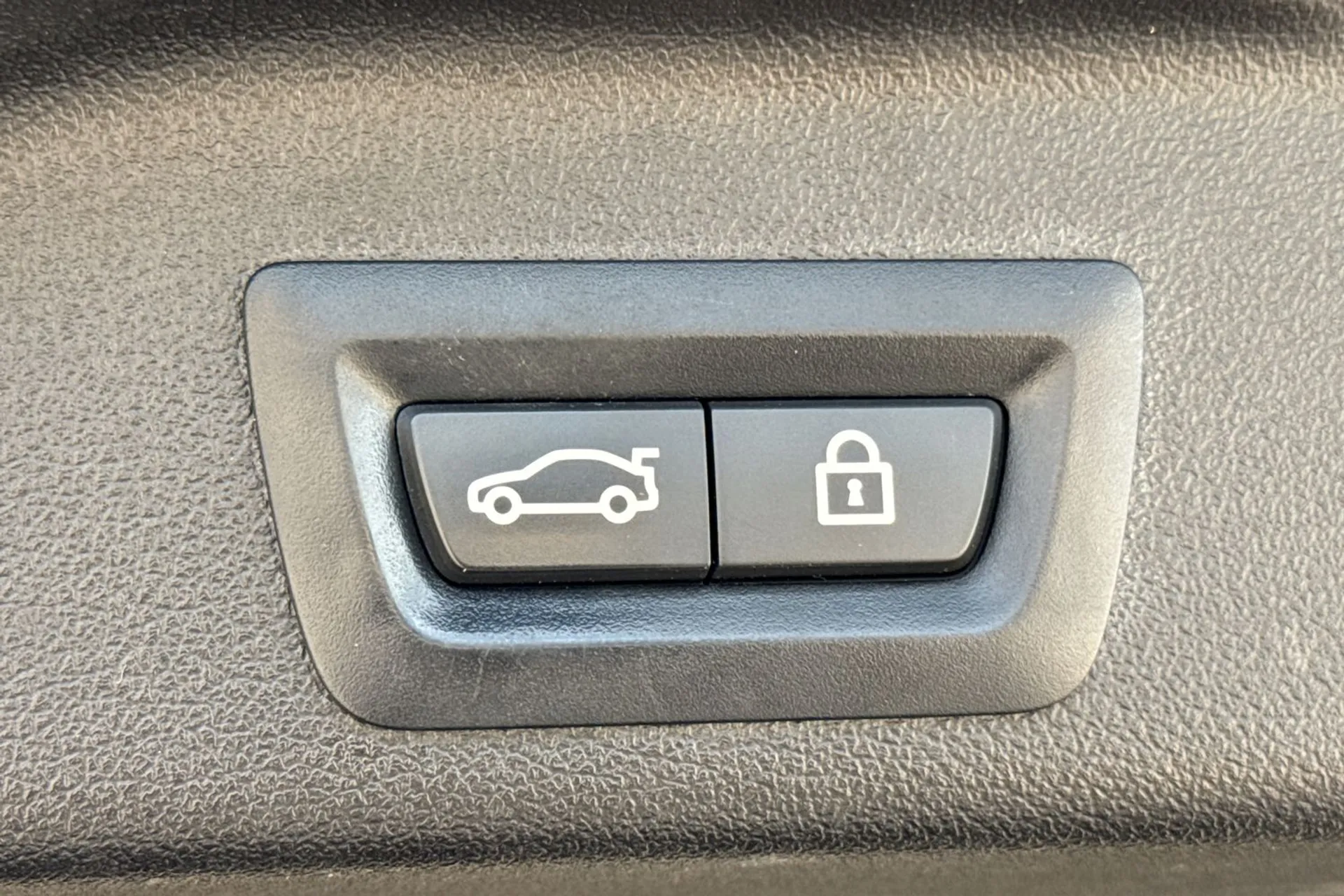 BMW X5 thumbnail image number 19