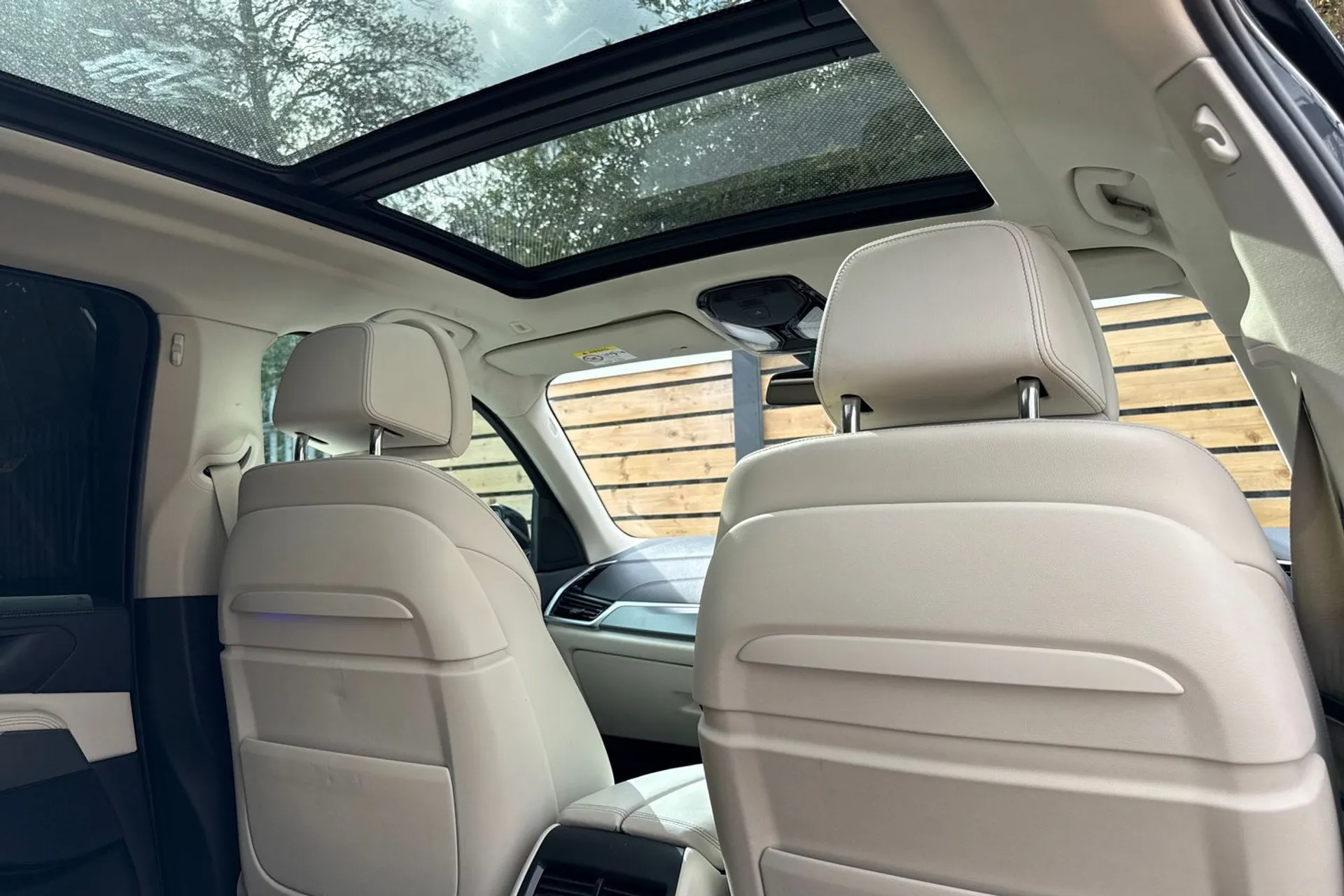 BMW X5 thumbnail image number 22