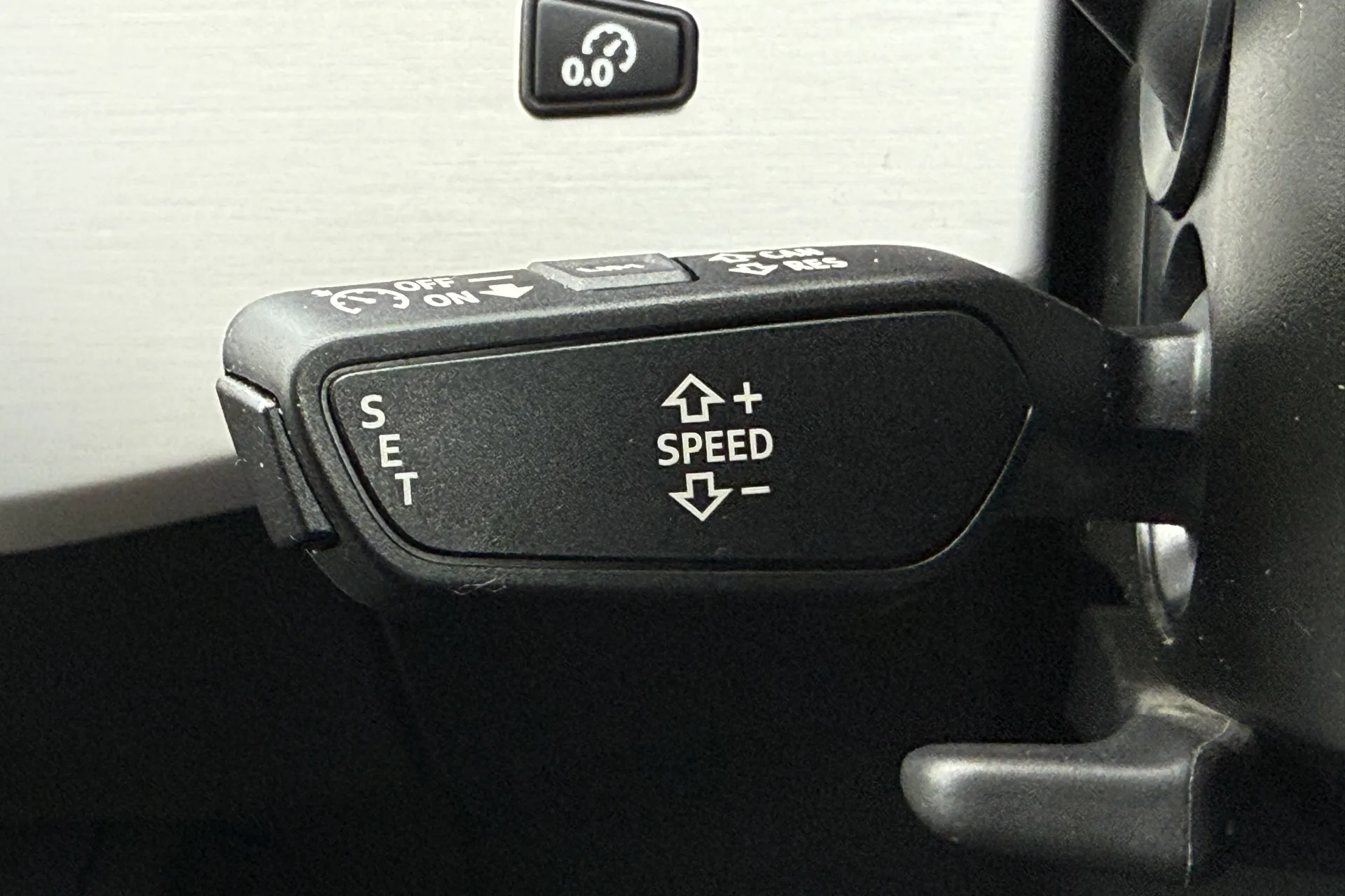 Audi A4 thumbnail image number 15