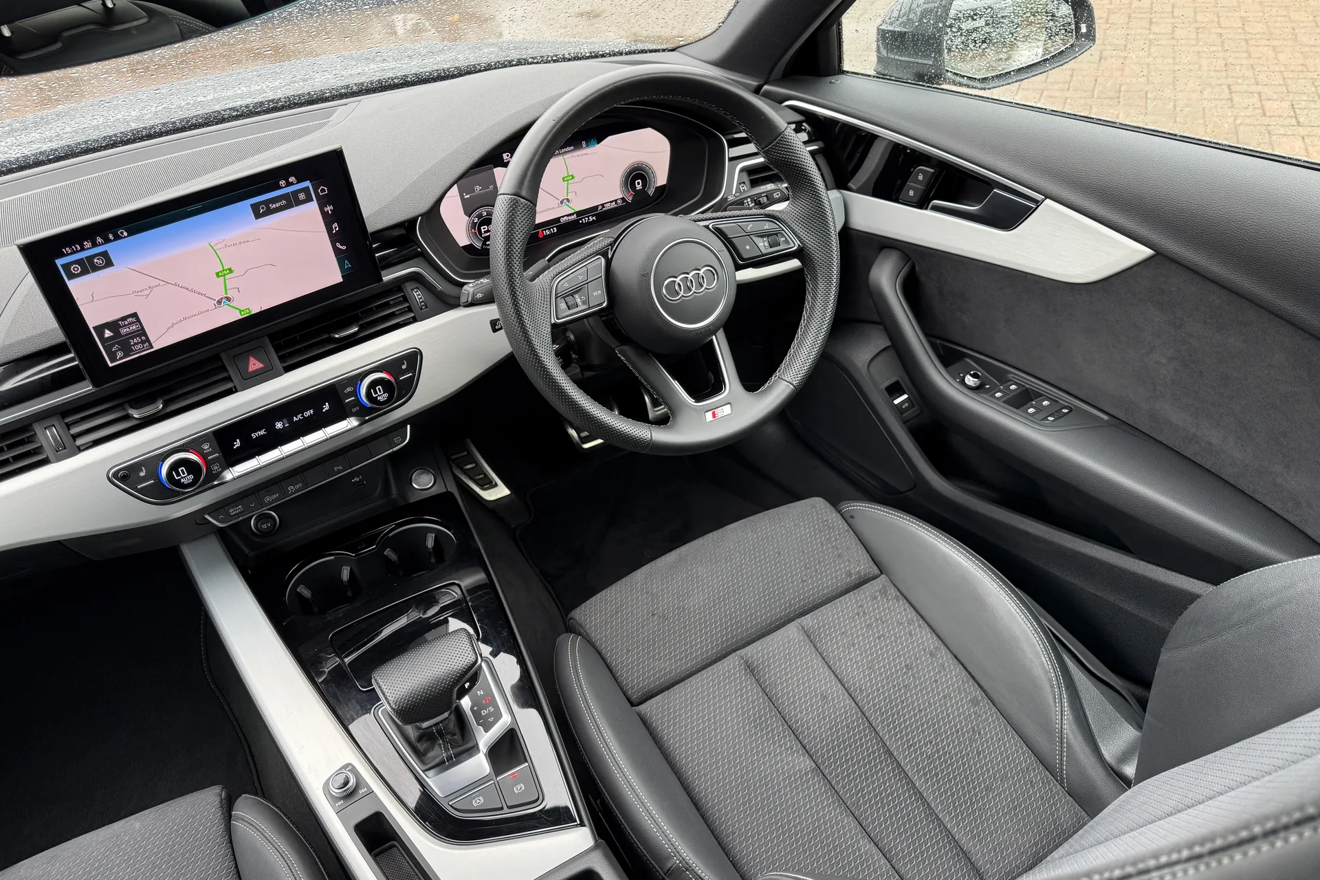 Audi A4 thumbnail image number 37