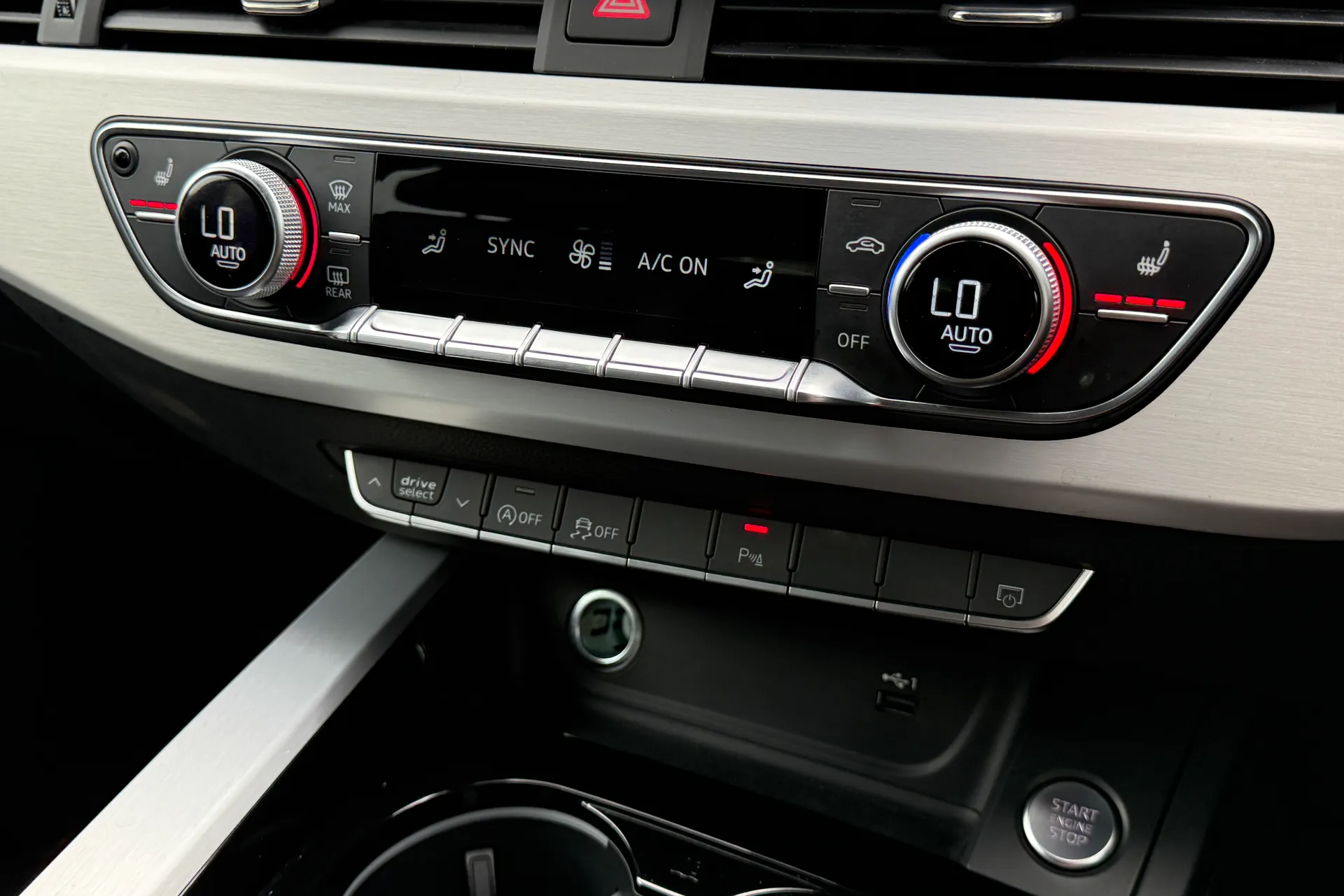 Audi A4 thumbnail image number 13