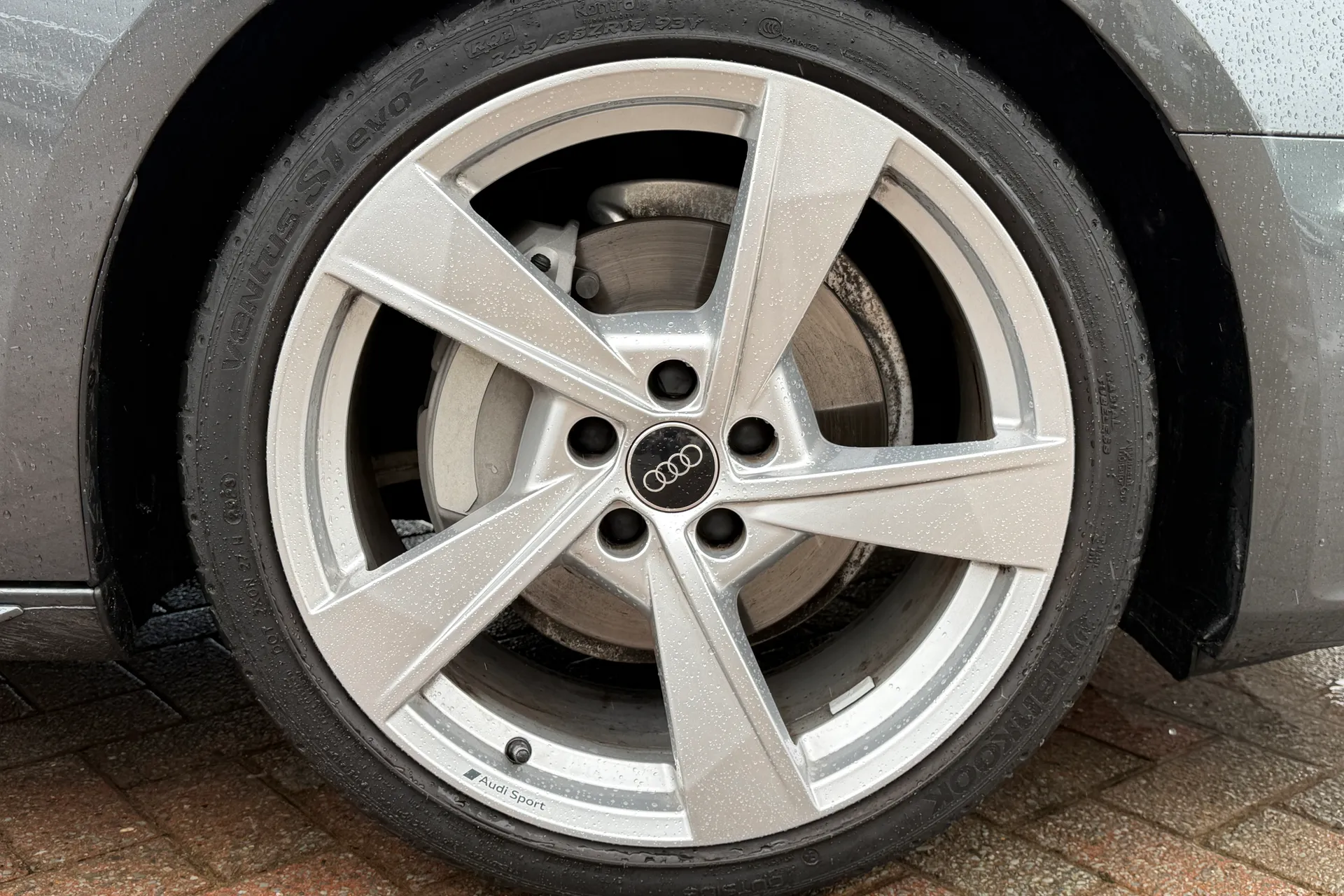 Audi A4 thumbnail image number 8