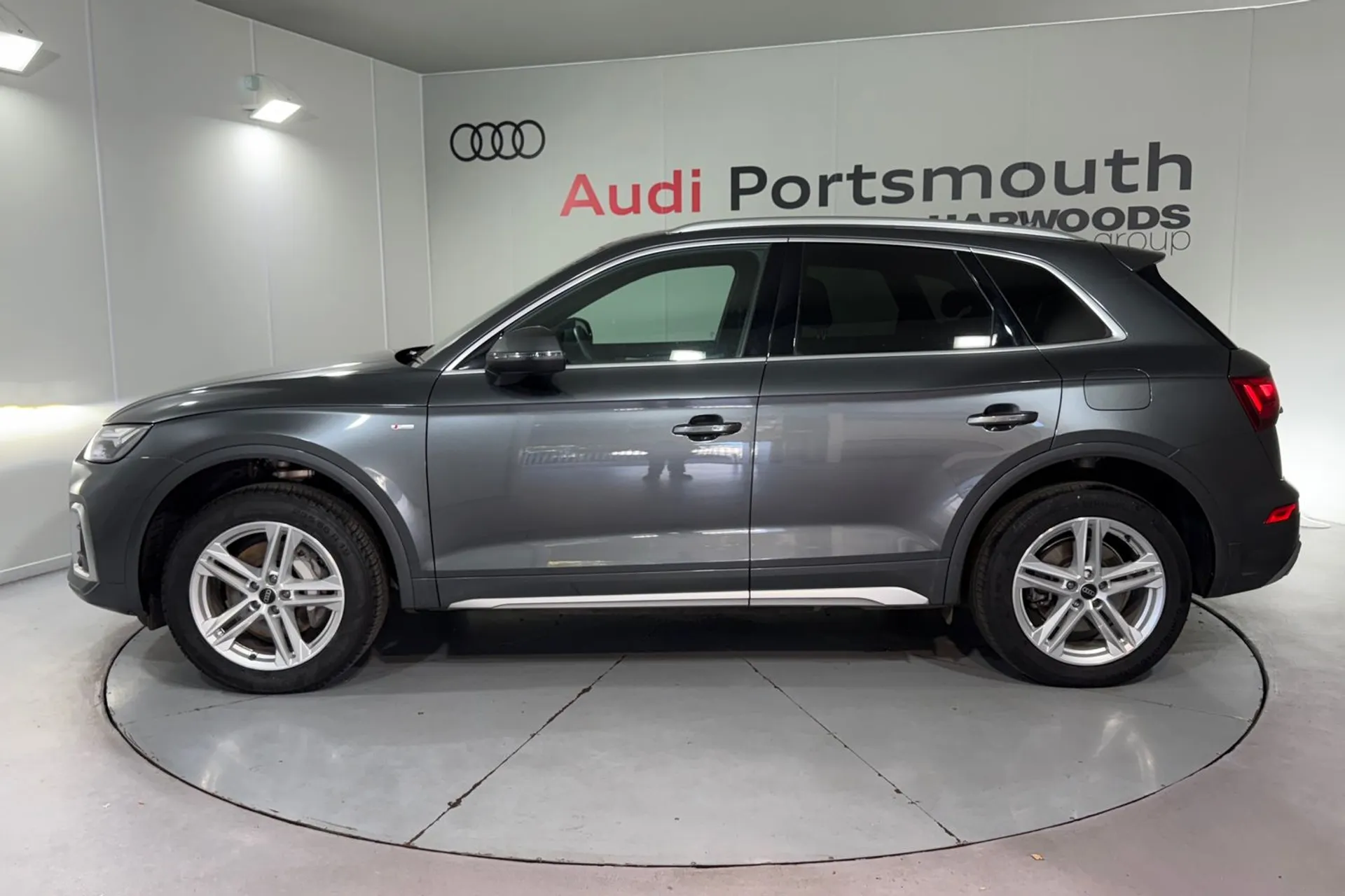 Audi Q5 thumbnail image number 12