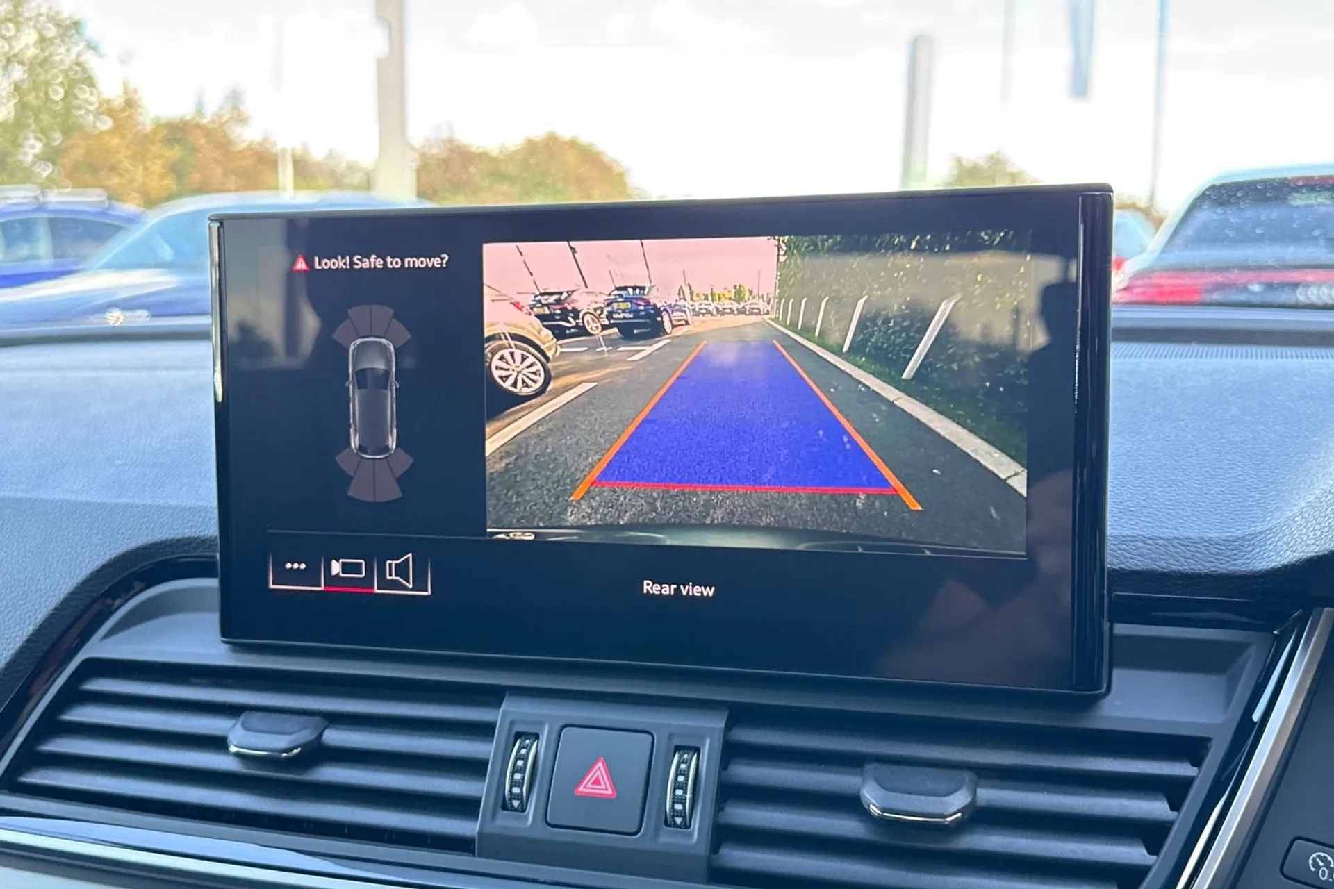 Audi Q5 thumbnail image number 4