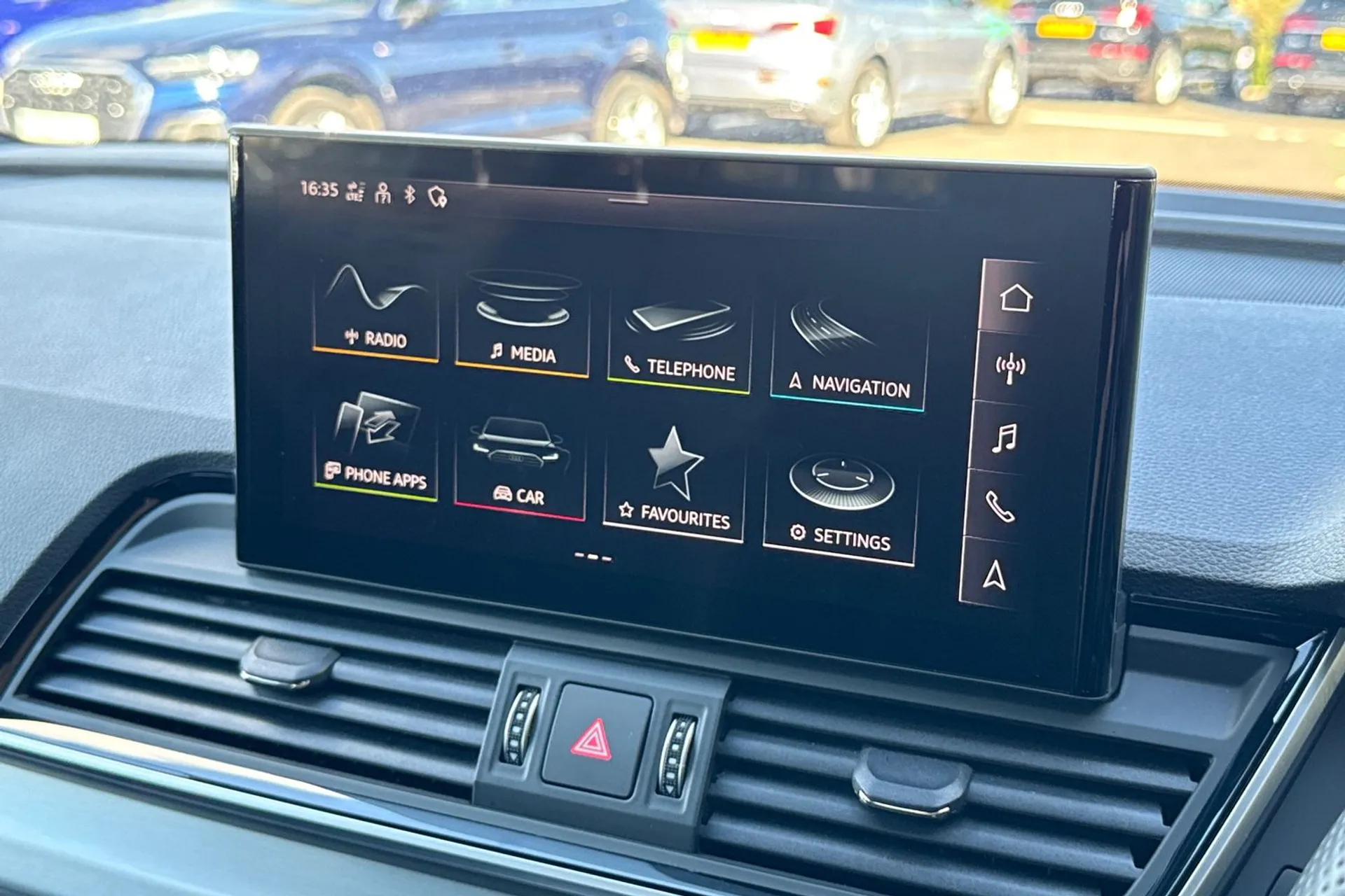 Audi Q5 thumbnail image number 34