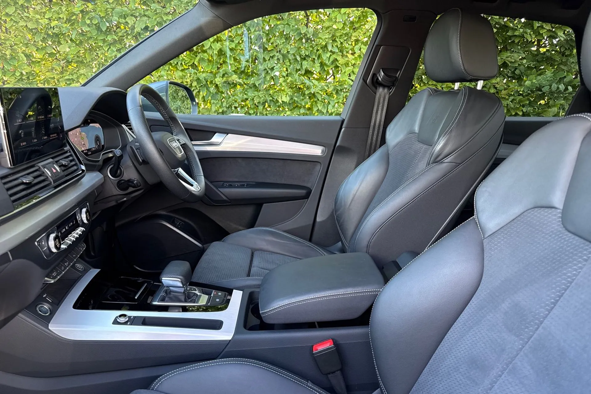 Audi Q5 thumbnail image number 27