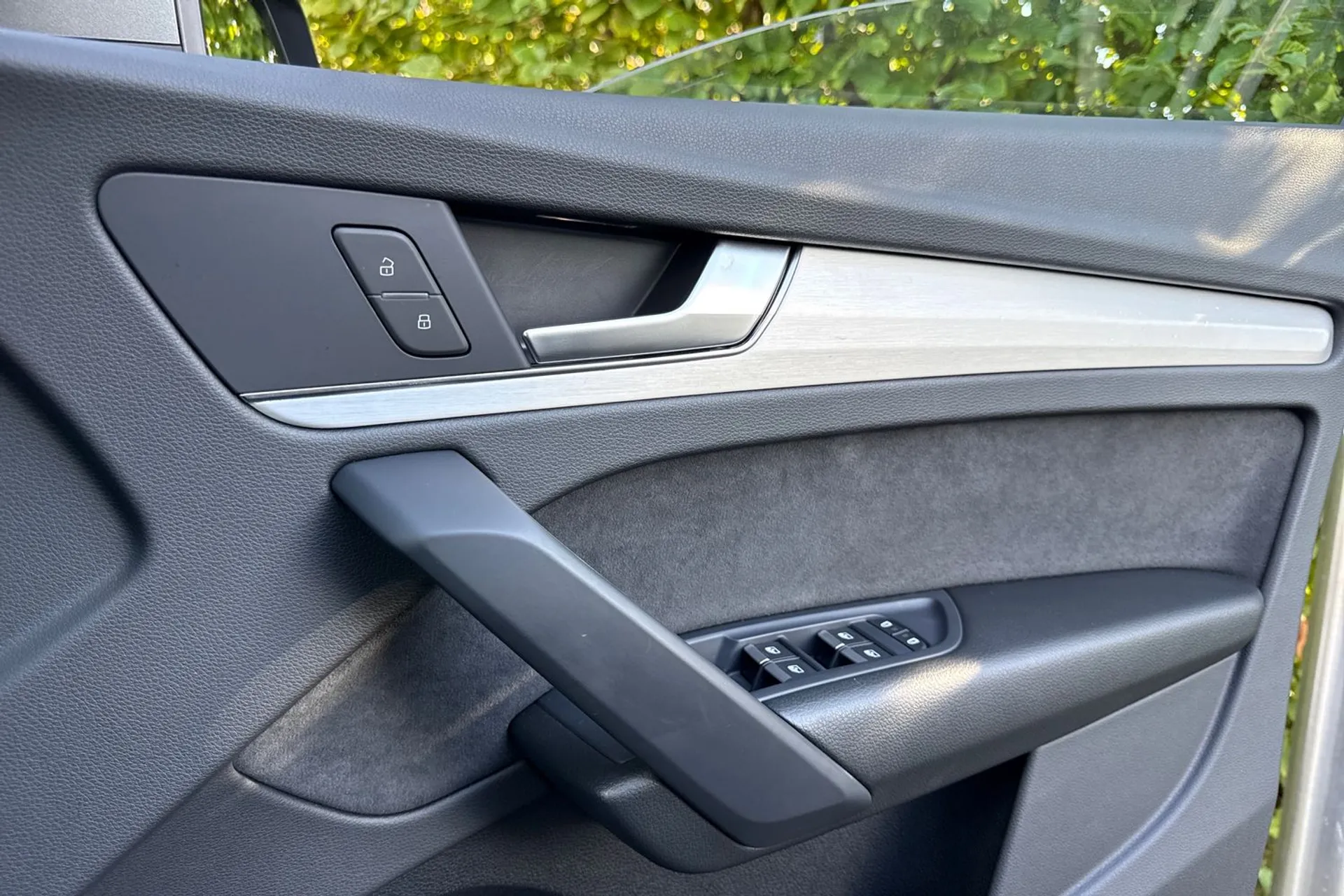 Audi Q5 thumbnail image number 44