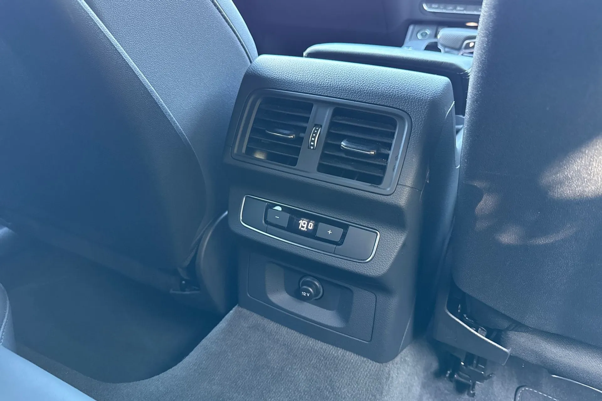 Audi Q5 thumbnail image number 52