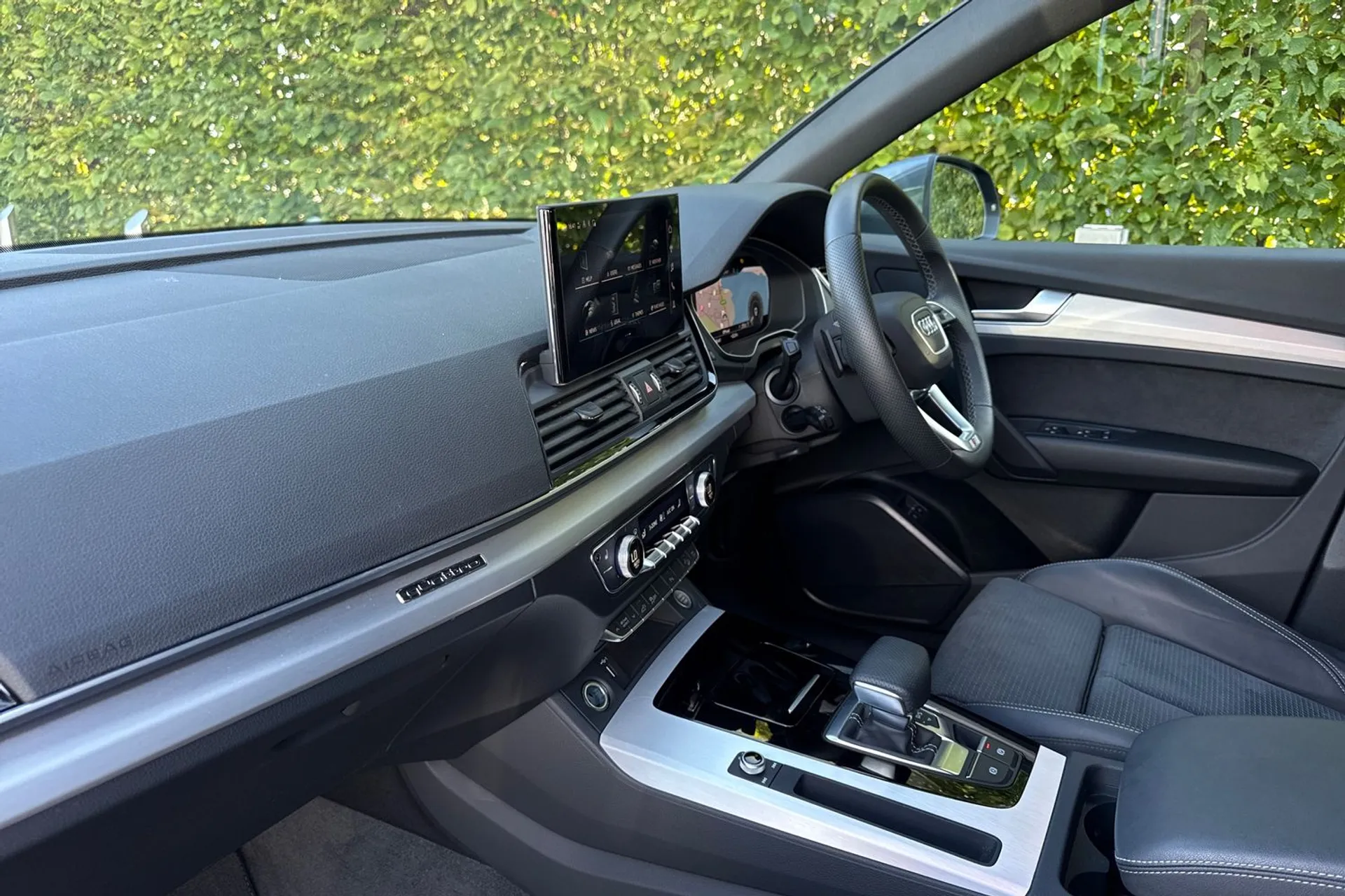 Audi Q5 thumbnail image number 26