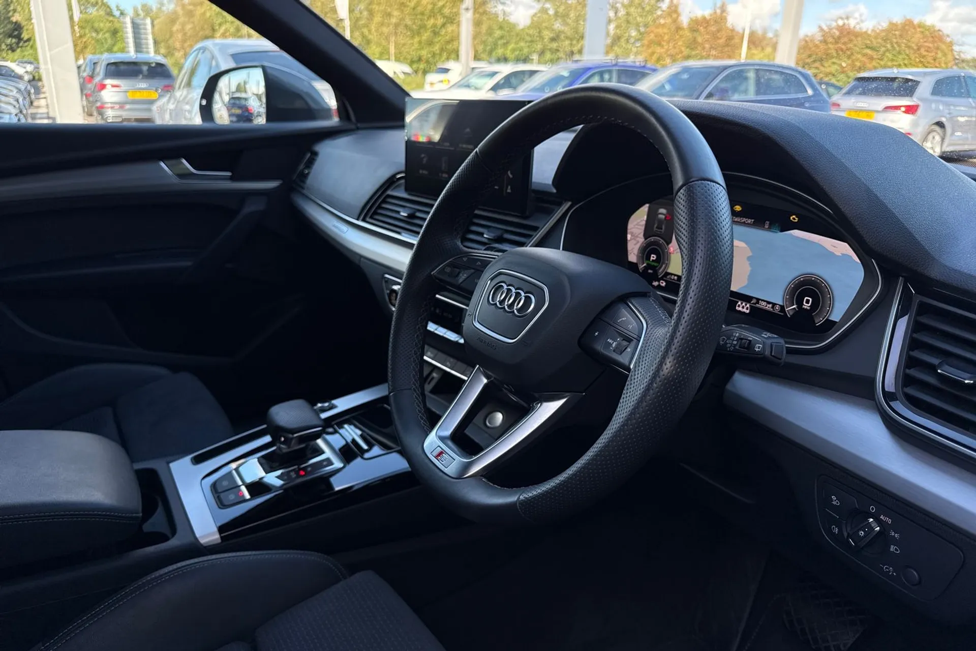 Audi Q5 thumbnail image number 25