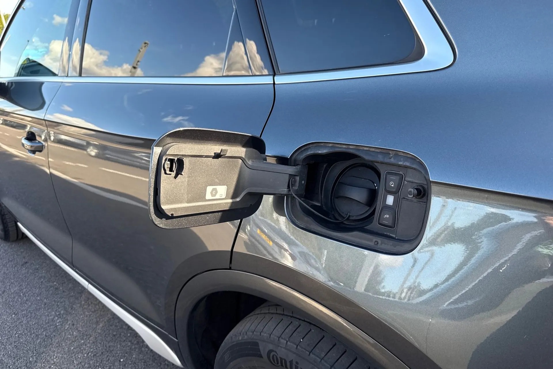 Audi Q5 thumbnail image number 17