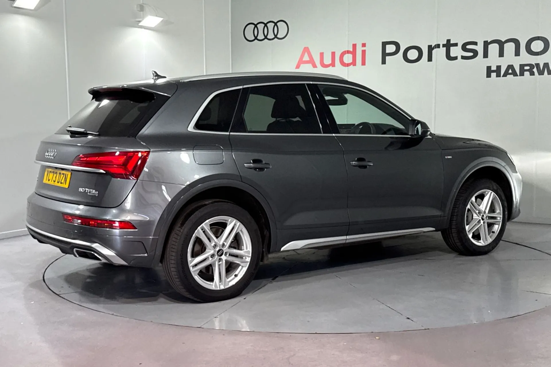 Audi Q5 thumbnail image number 8