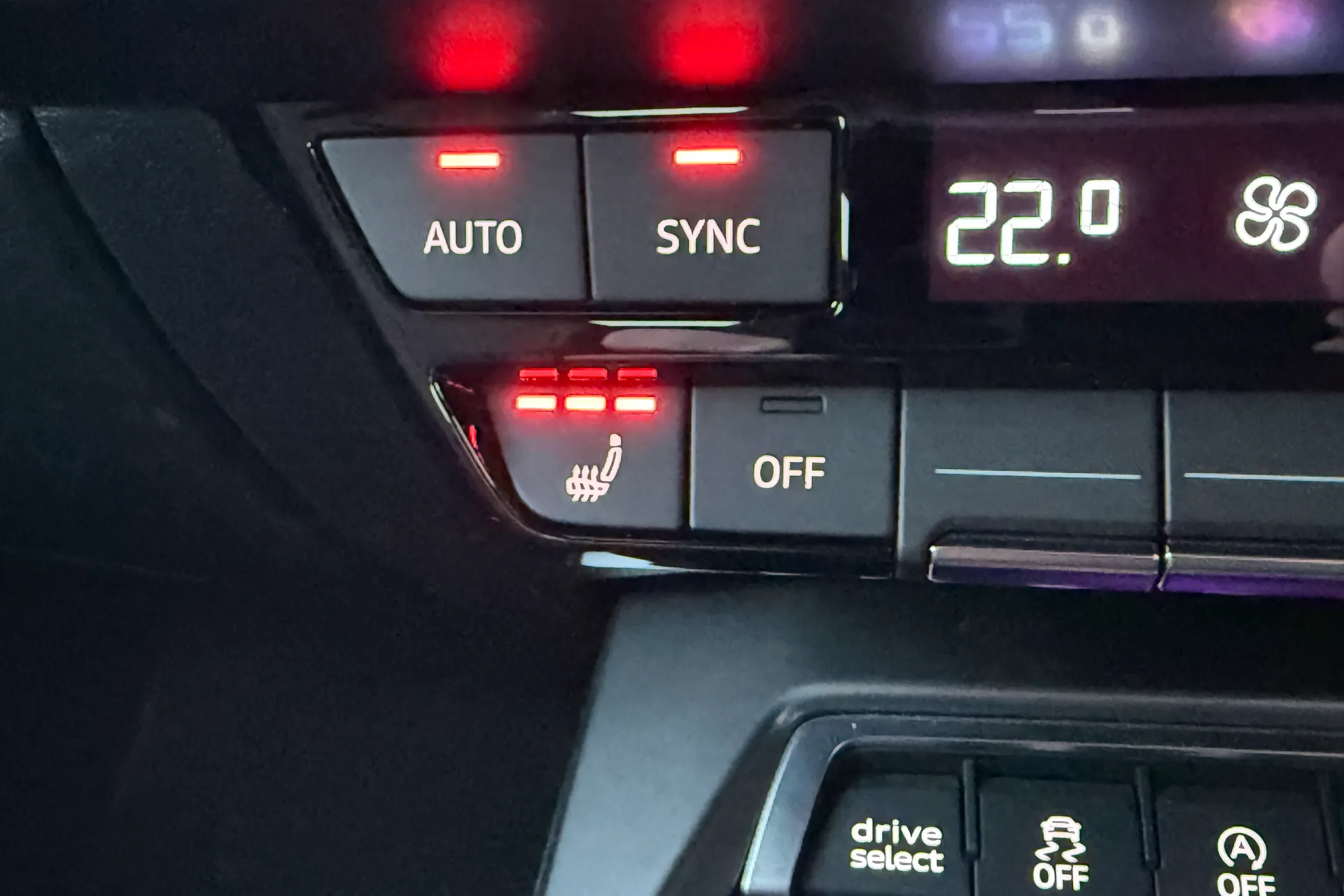 Audi A3 thumbnail image number 6