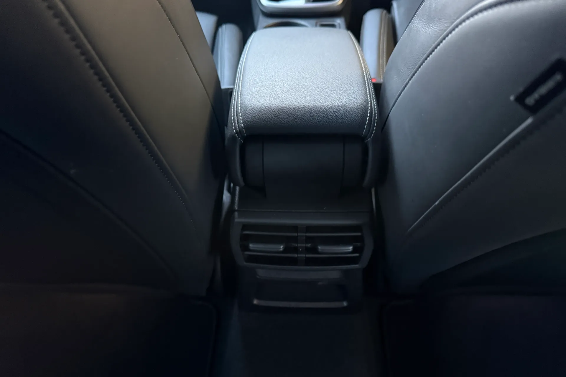 Audi A3 thumbnail image number 47