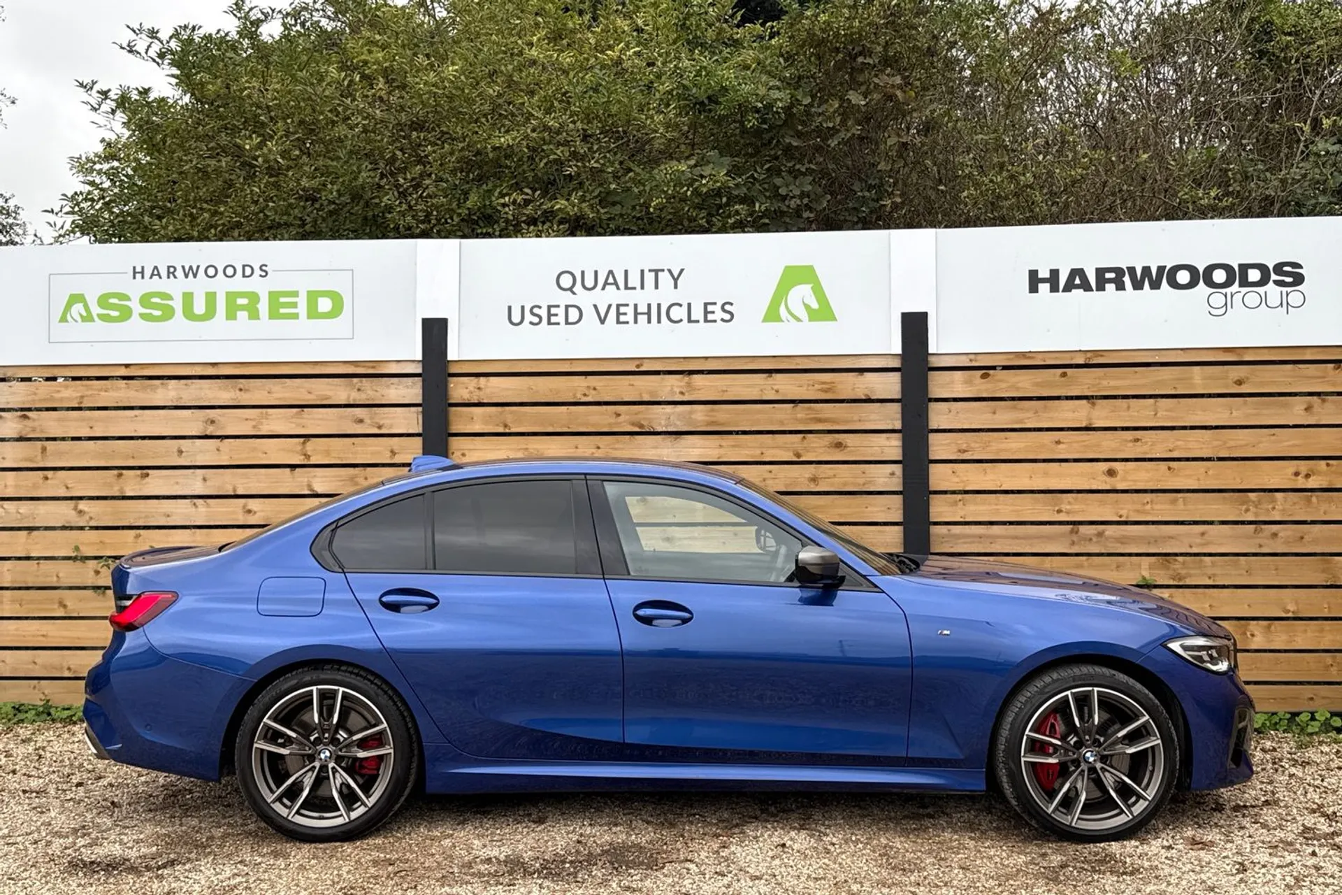 BMW 3 SERIES thumbnail image number 2