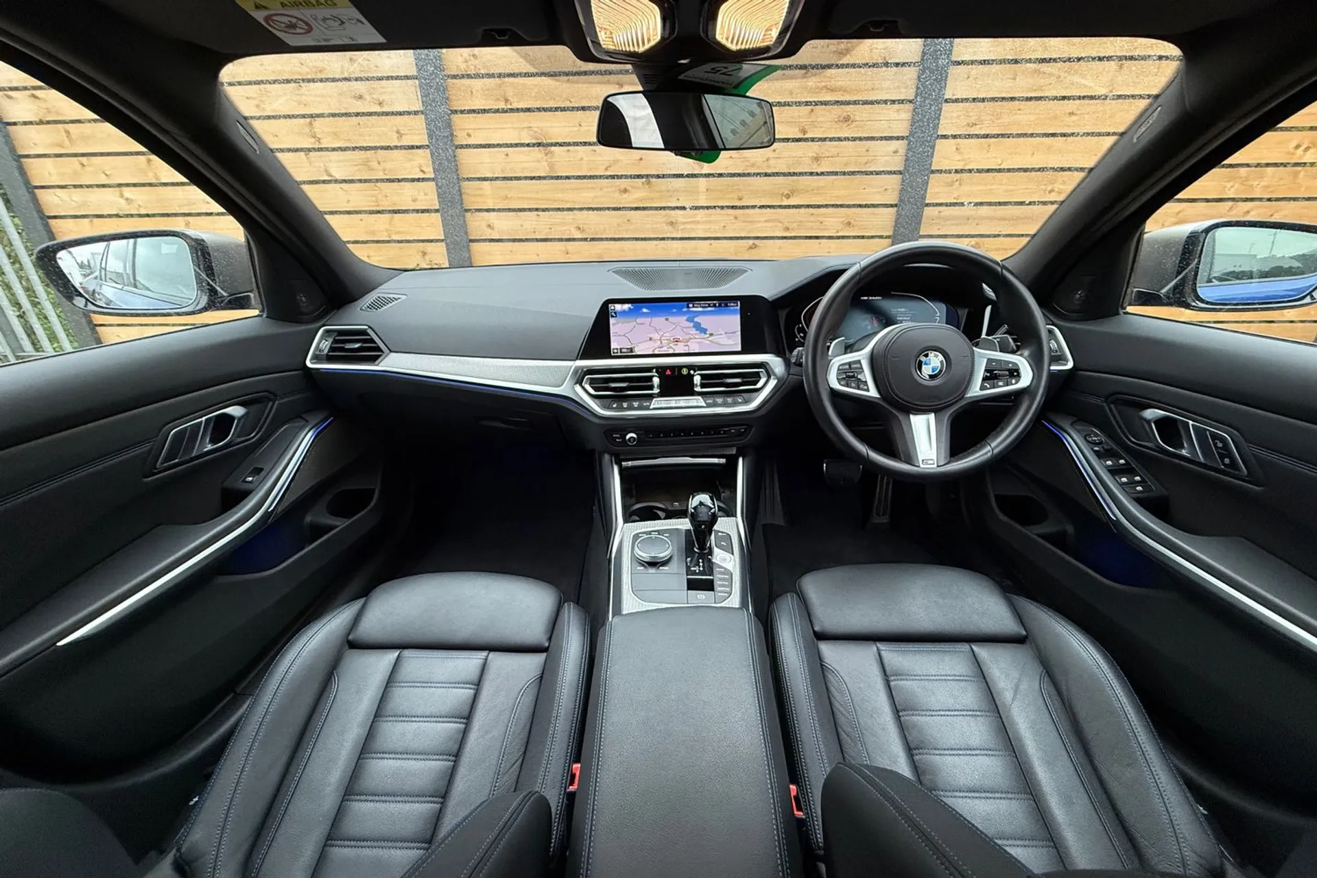 BMW 3 SERIES thumbnail image number 3