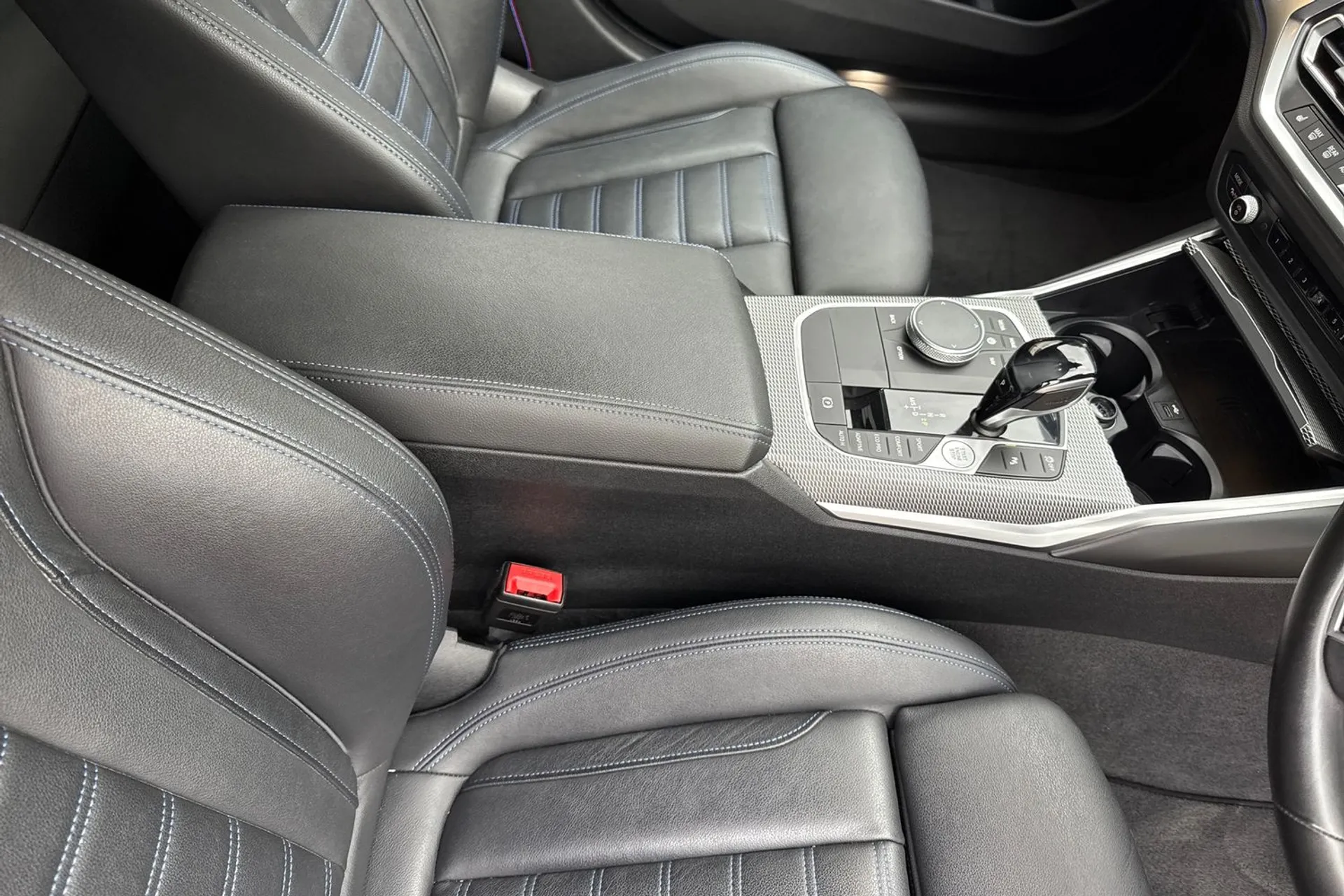 BMW 3 SERIES thumbnail image number 42