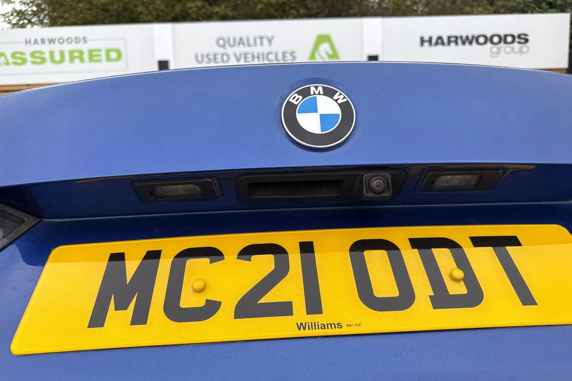 BMW 3 SERIES thumbnail image number 22