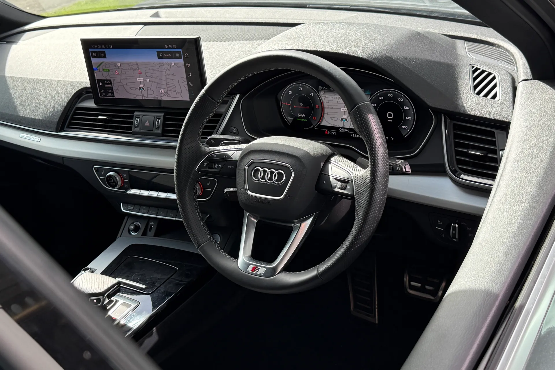 Audi Q5 thumbnail image number 26