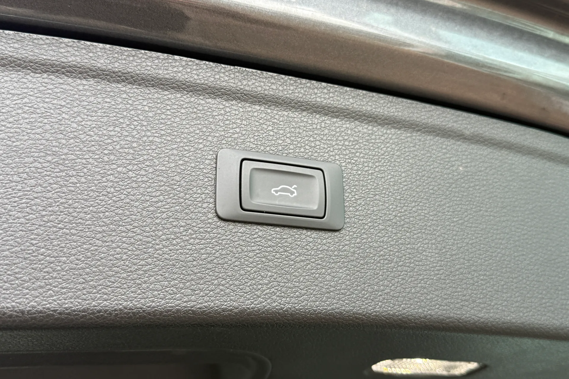 Audi Q5 thumbnail image number 35