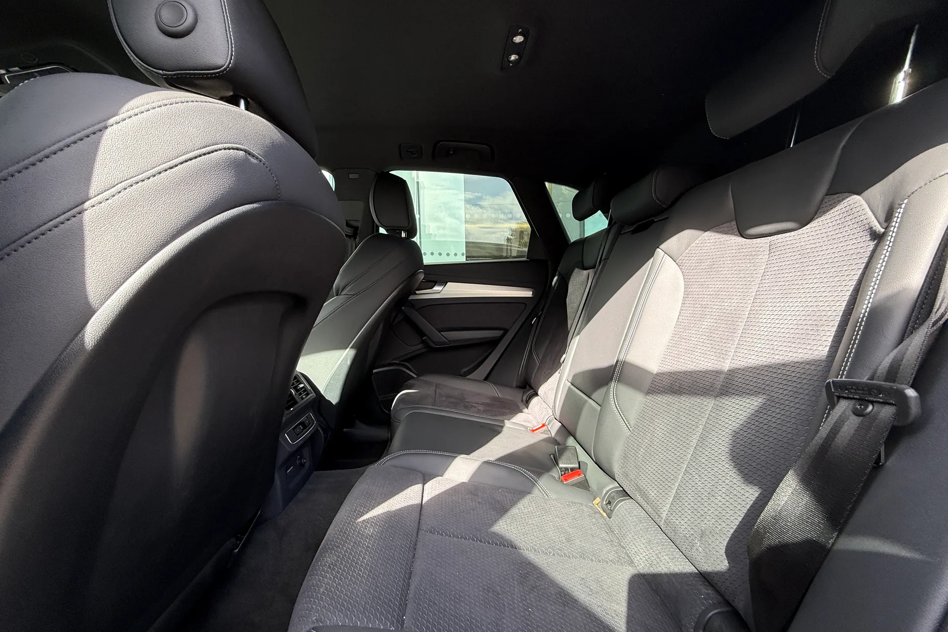 Audi Q5 thumbnail image number 40