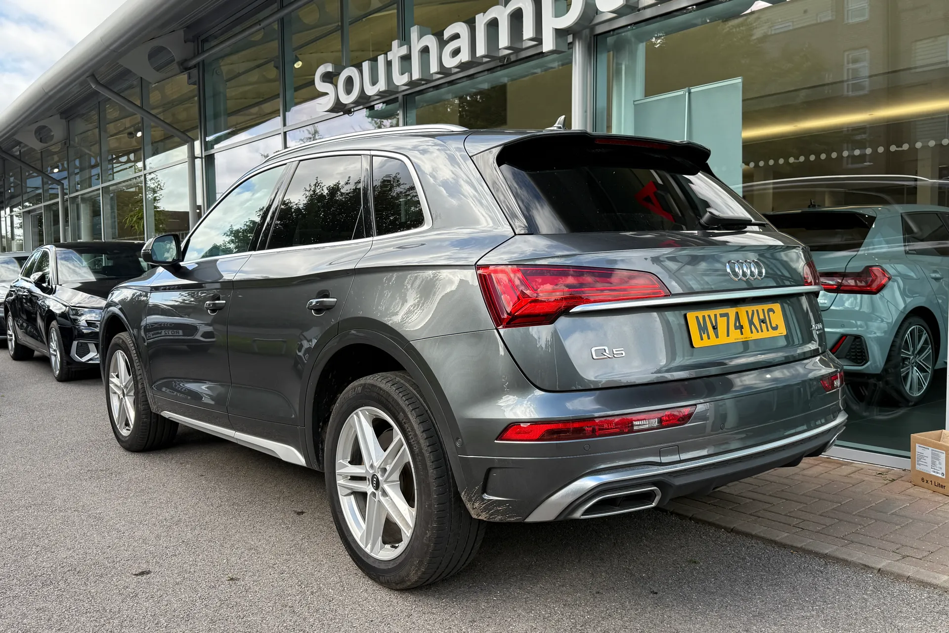 Audi Q5 thumbnail image number 6