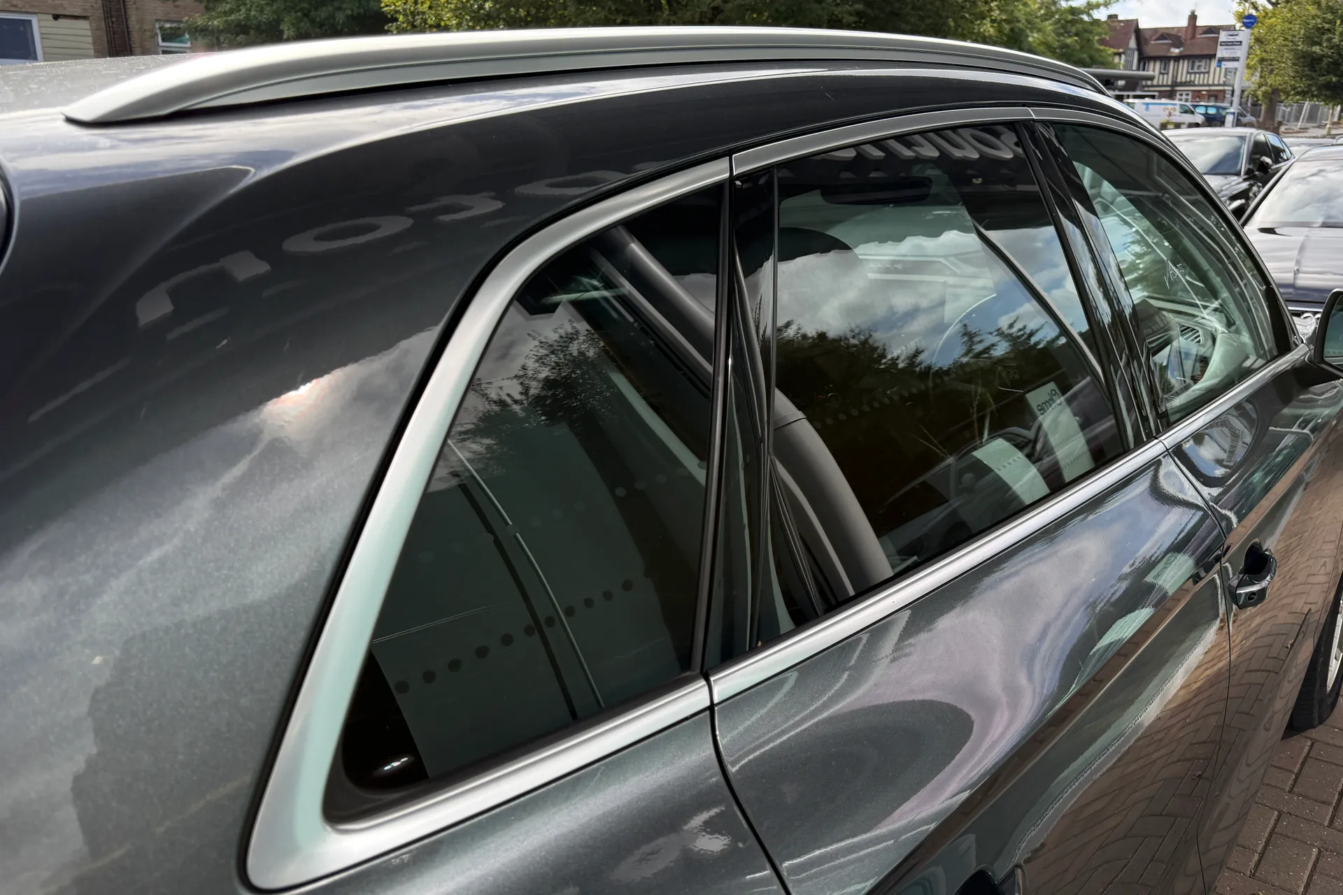 Audi Q5 thumbnail image number 28