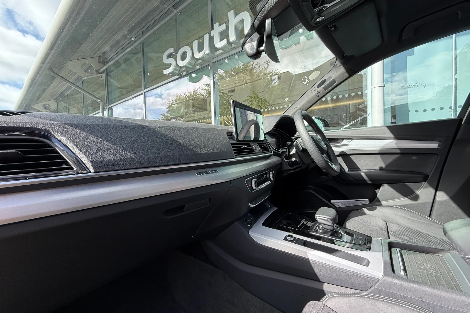 Audi Q5 thumbnail image number 5