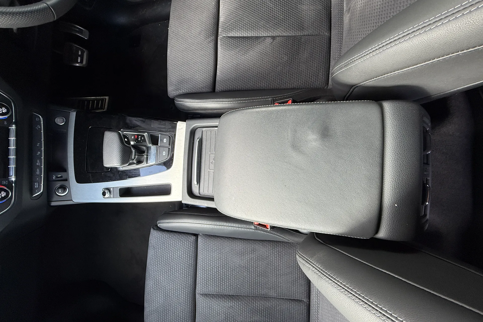 Audi Q5 thumbnail image number 44