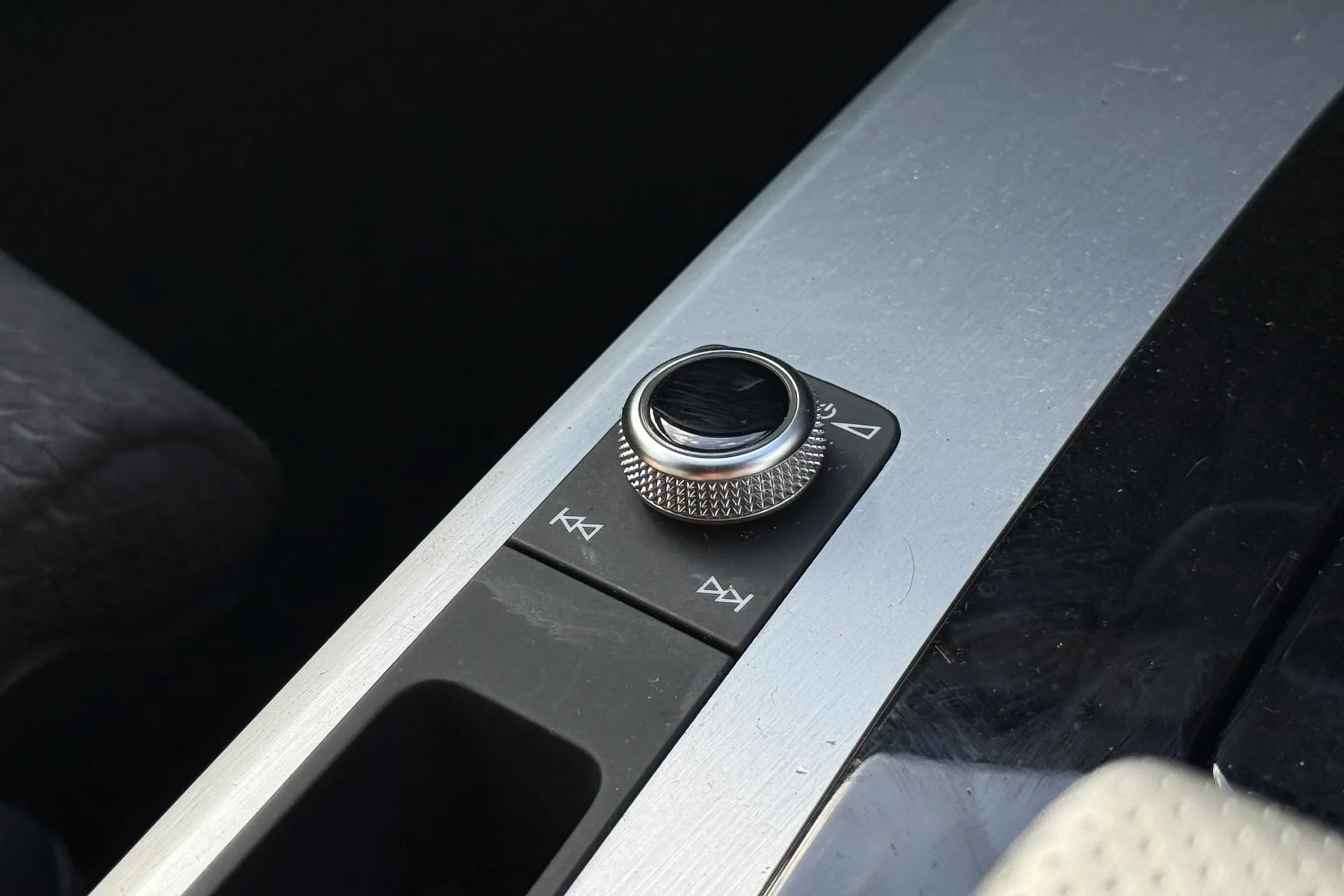 Audi Q5 thumbnail image number 17