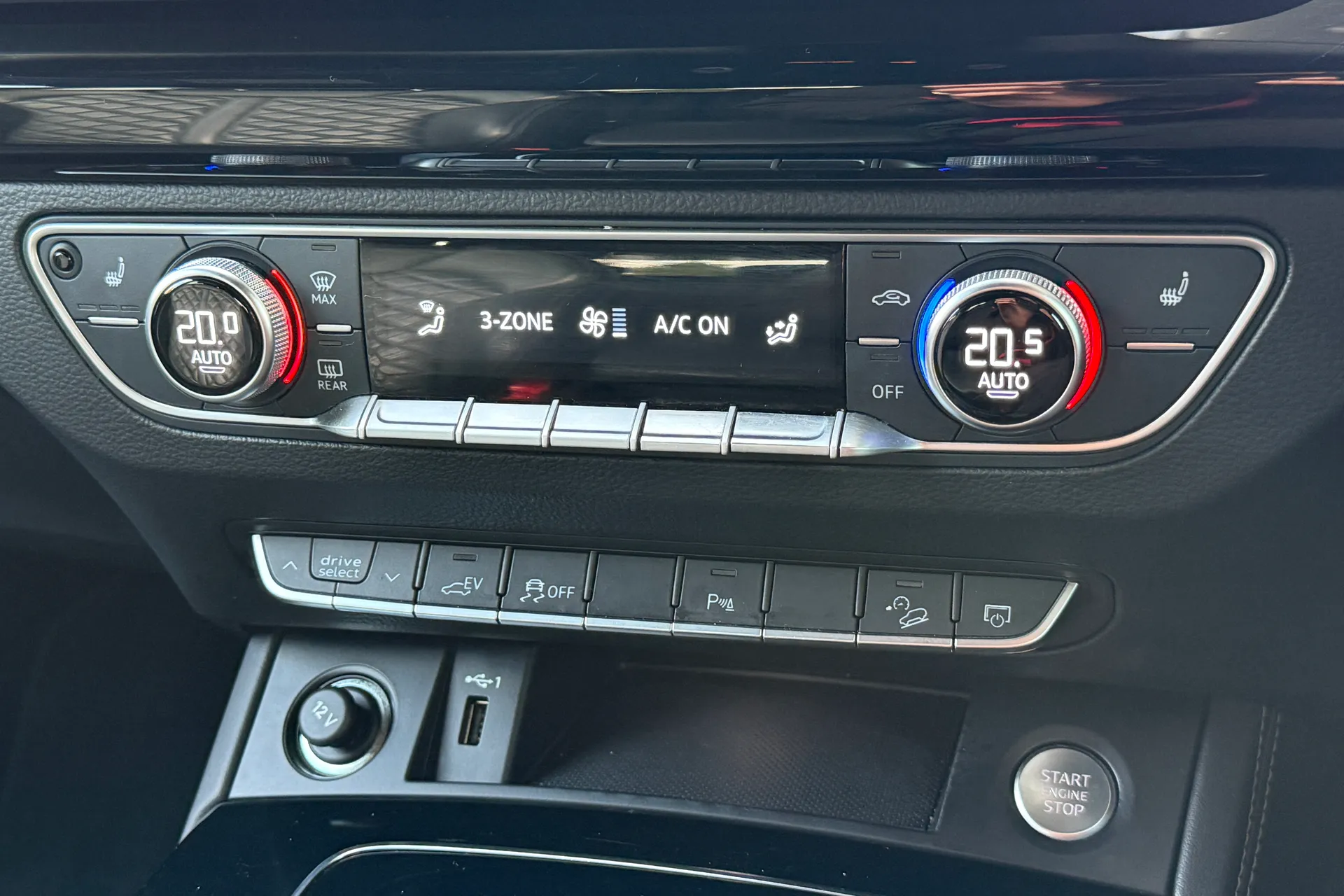 Audi Q5 thumbnail image number 17