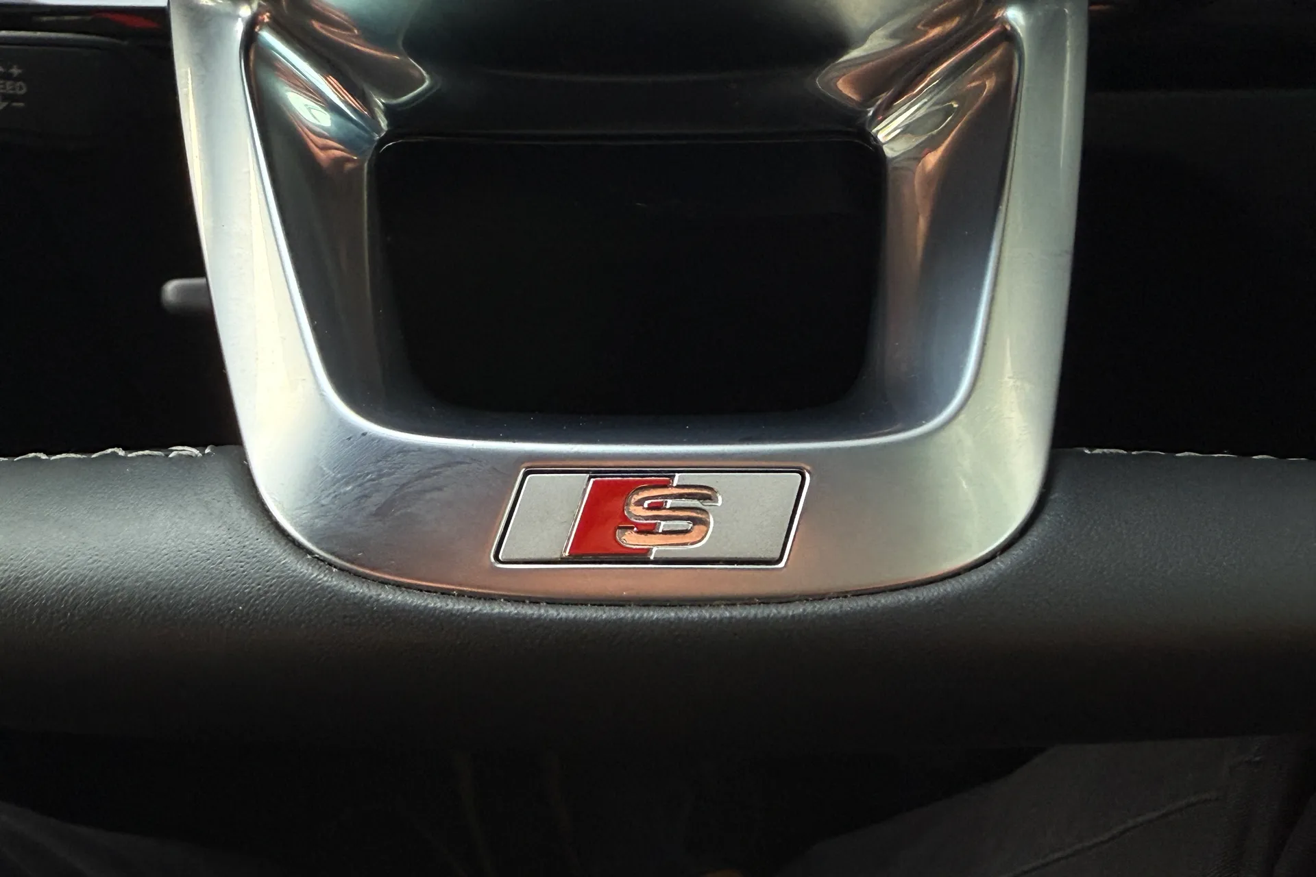 Audi Q5 thumbnail image number 12