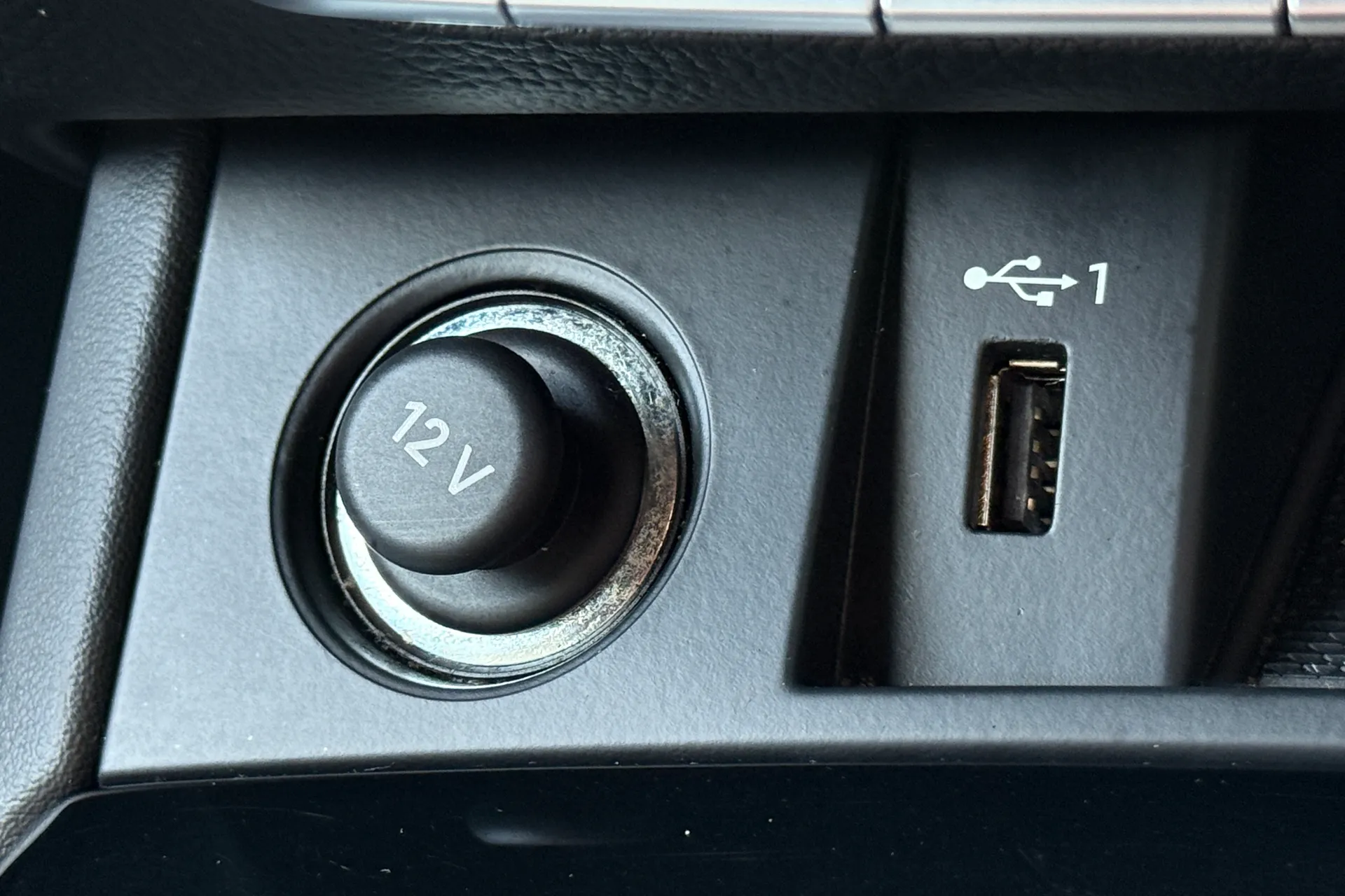 Audi Q5 thumbnail image number 25