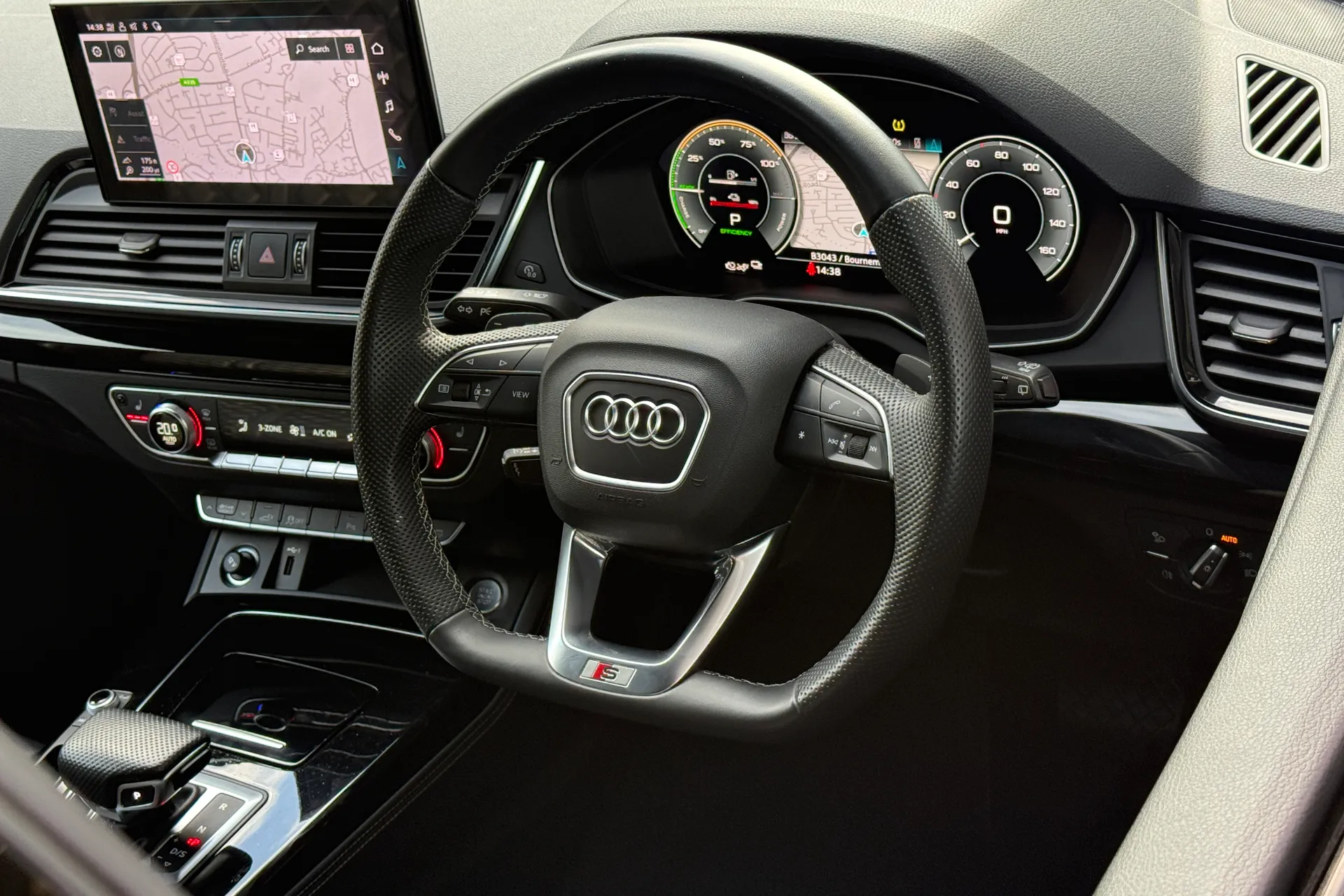 Audi Q5 thumbnail image number 36