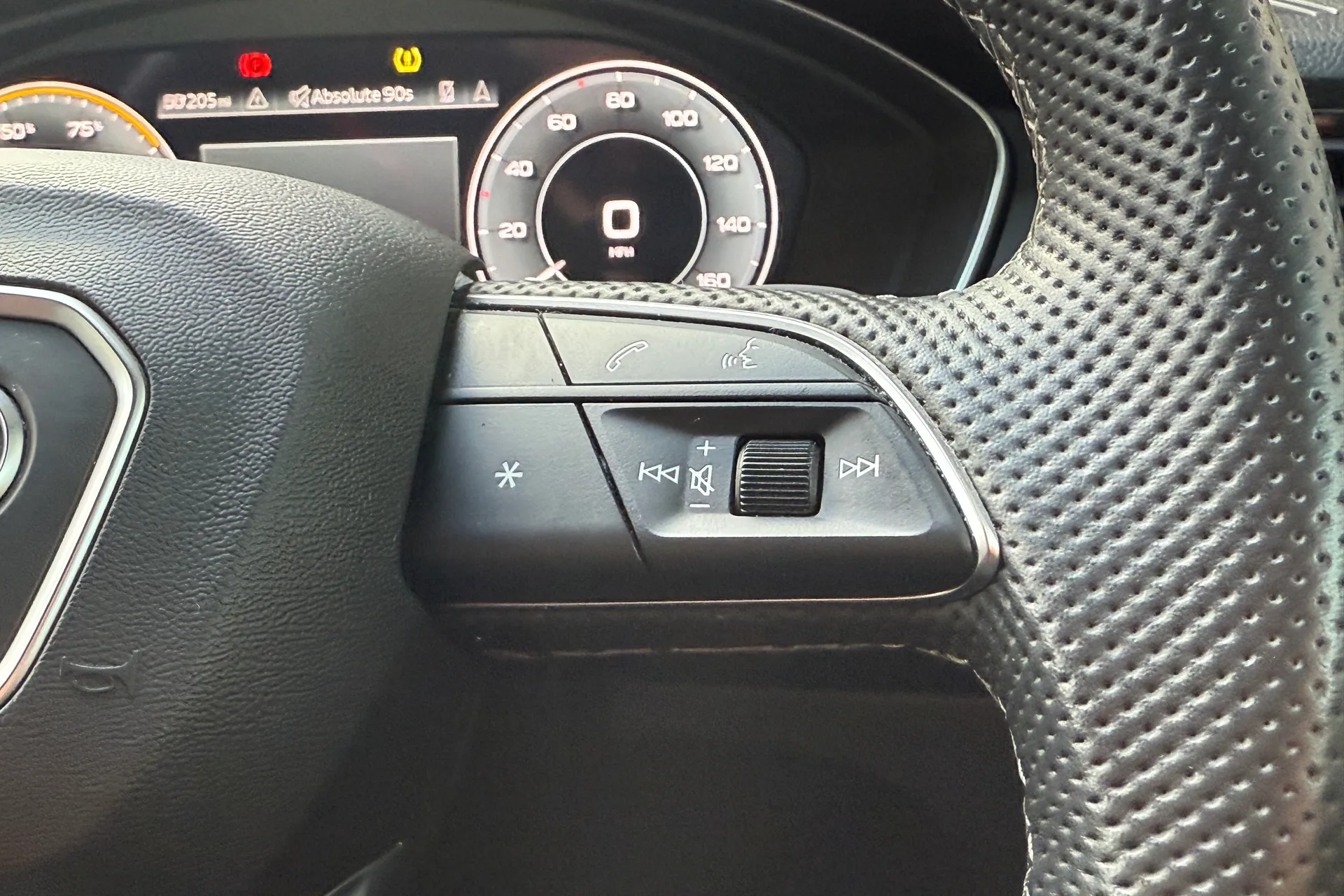 Audi Q5 thumbnail image number 11