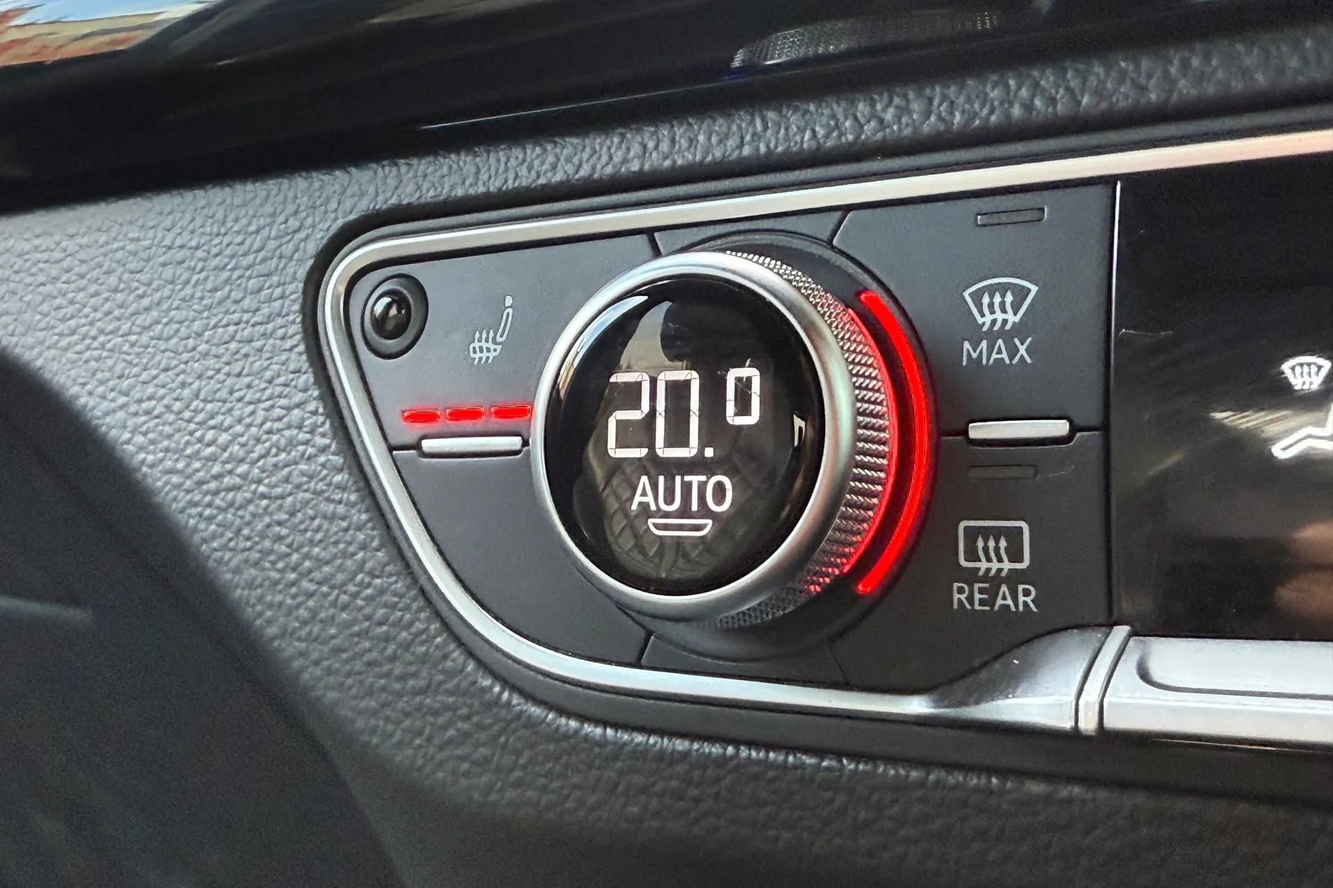 Audi Q5 thumbnail image number 18