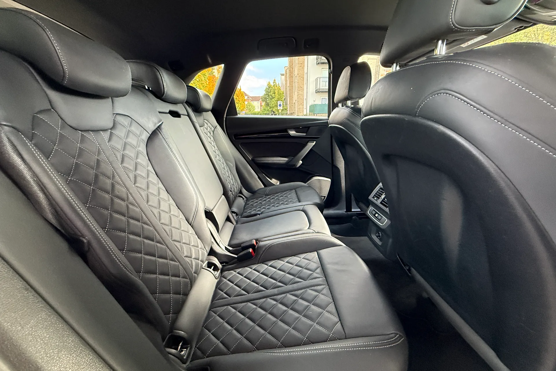 Audi Q5 thumbnail image number 41