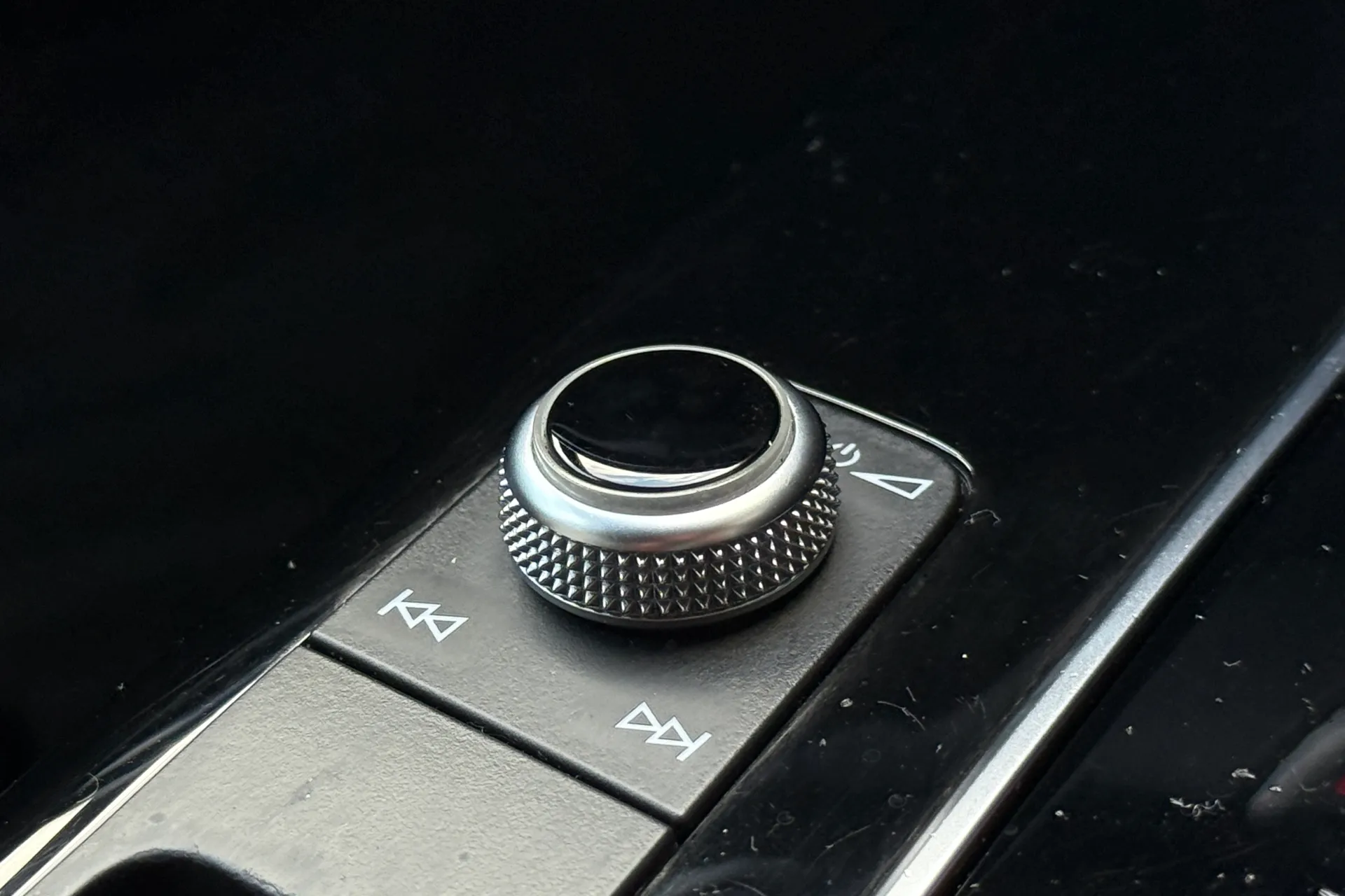 Audi Q5 thumbnail image number 24