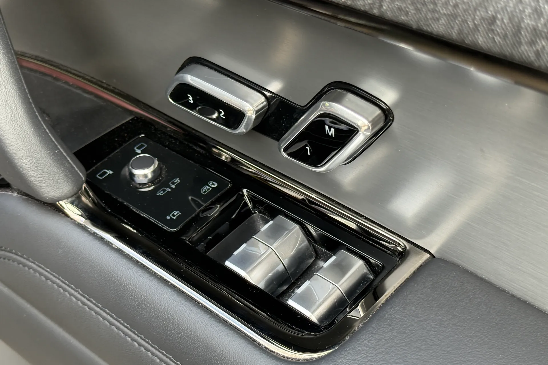 LAND ROVER RANGE ROVER SPORT thumbnail image number 58