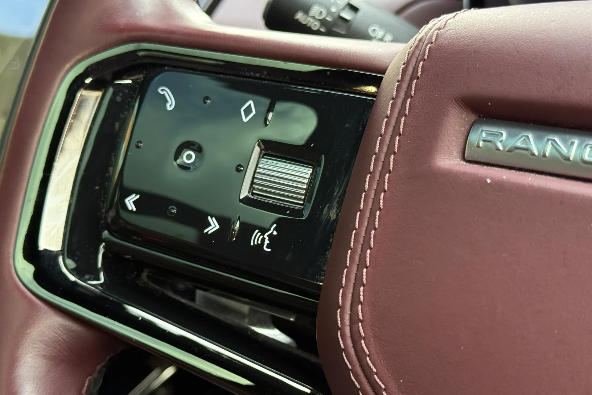 LAND ROVER RANGE ROVER SPORT thumbnail image number 51