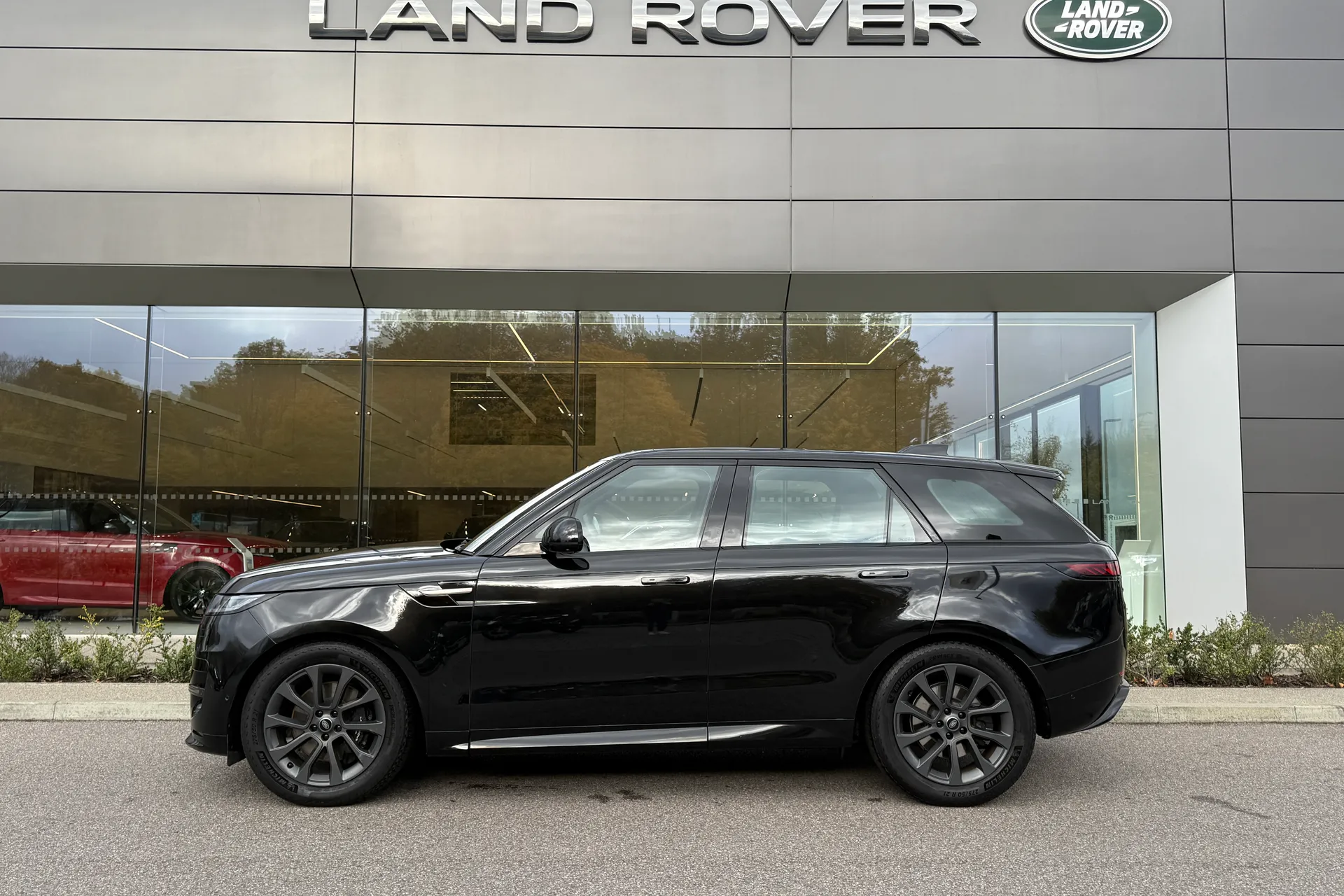 LAND ROVER RANGE ROVER SPORT thumbnail image number 10