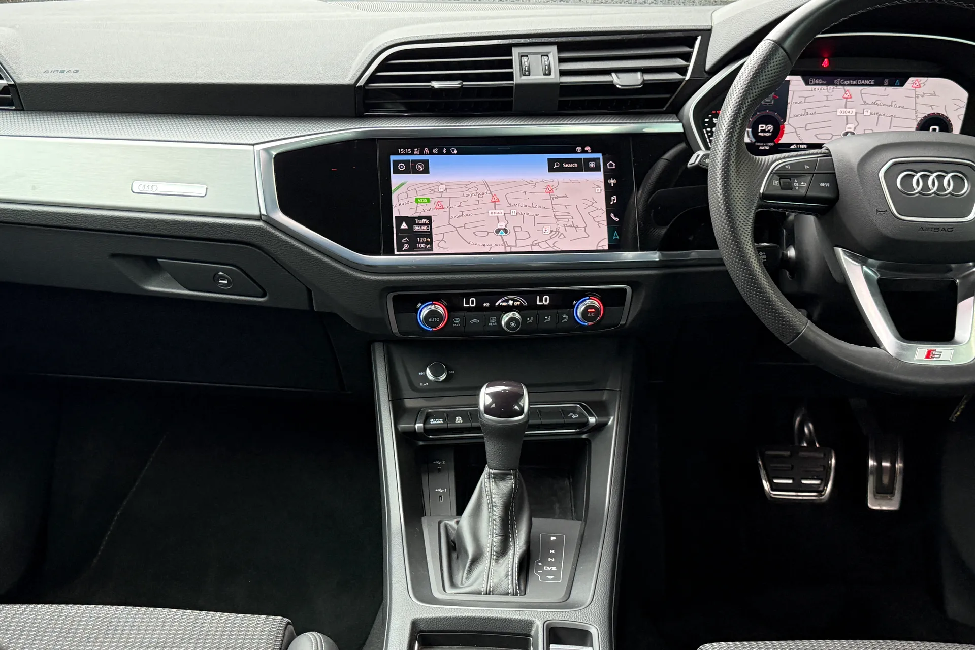 Audi Q3 thumbnail image number 39