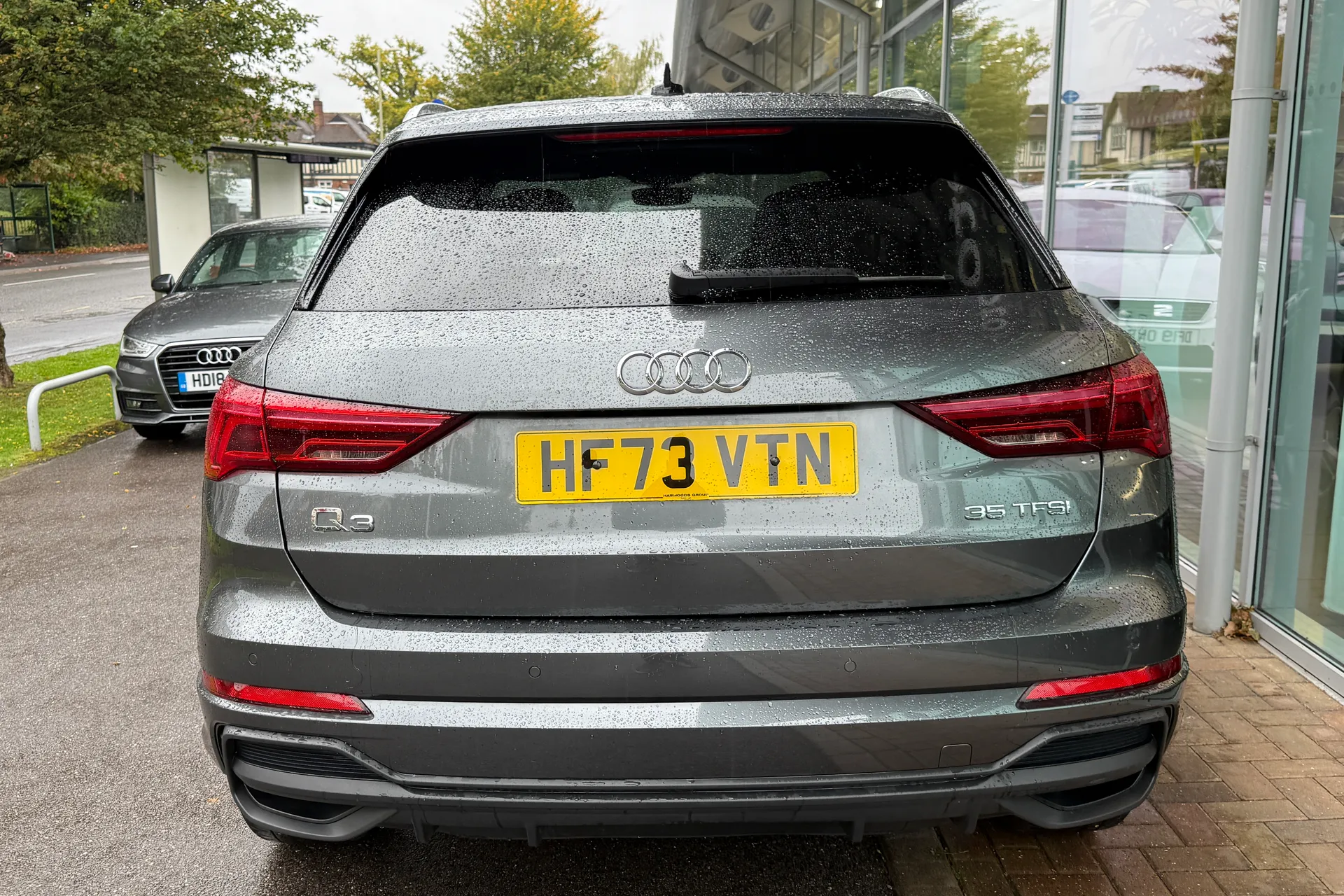 Audi Q3 thumbnail image number 10