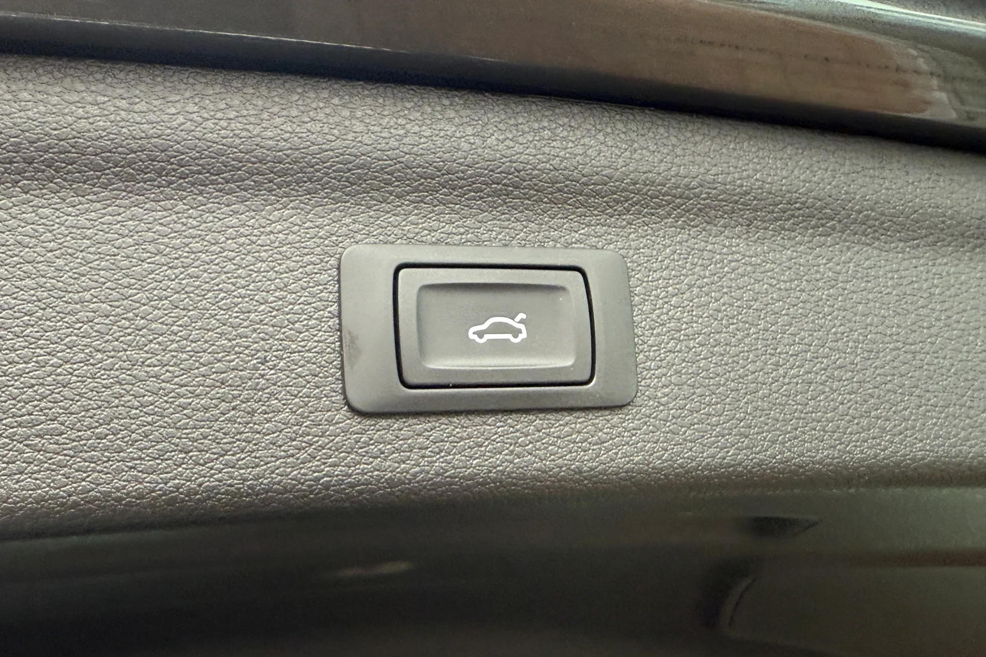 Audi Q3 thumbnail image number 46