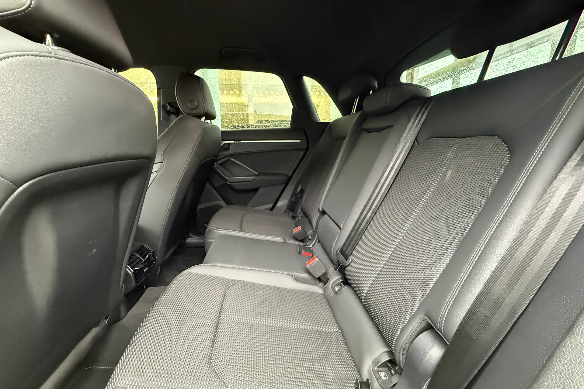 Audi Q3 thumbnail image number 52