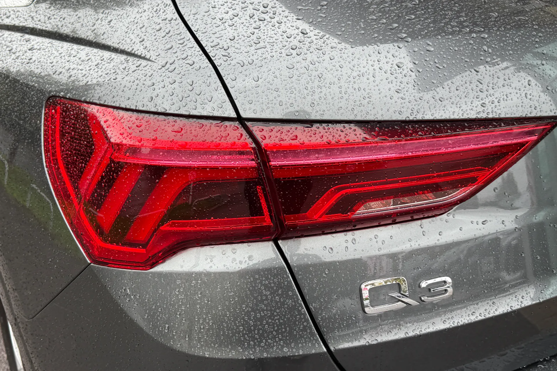 Audi Q3 thumbnail image number 44