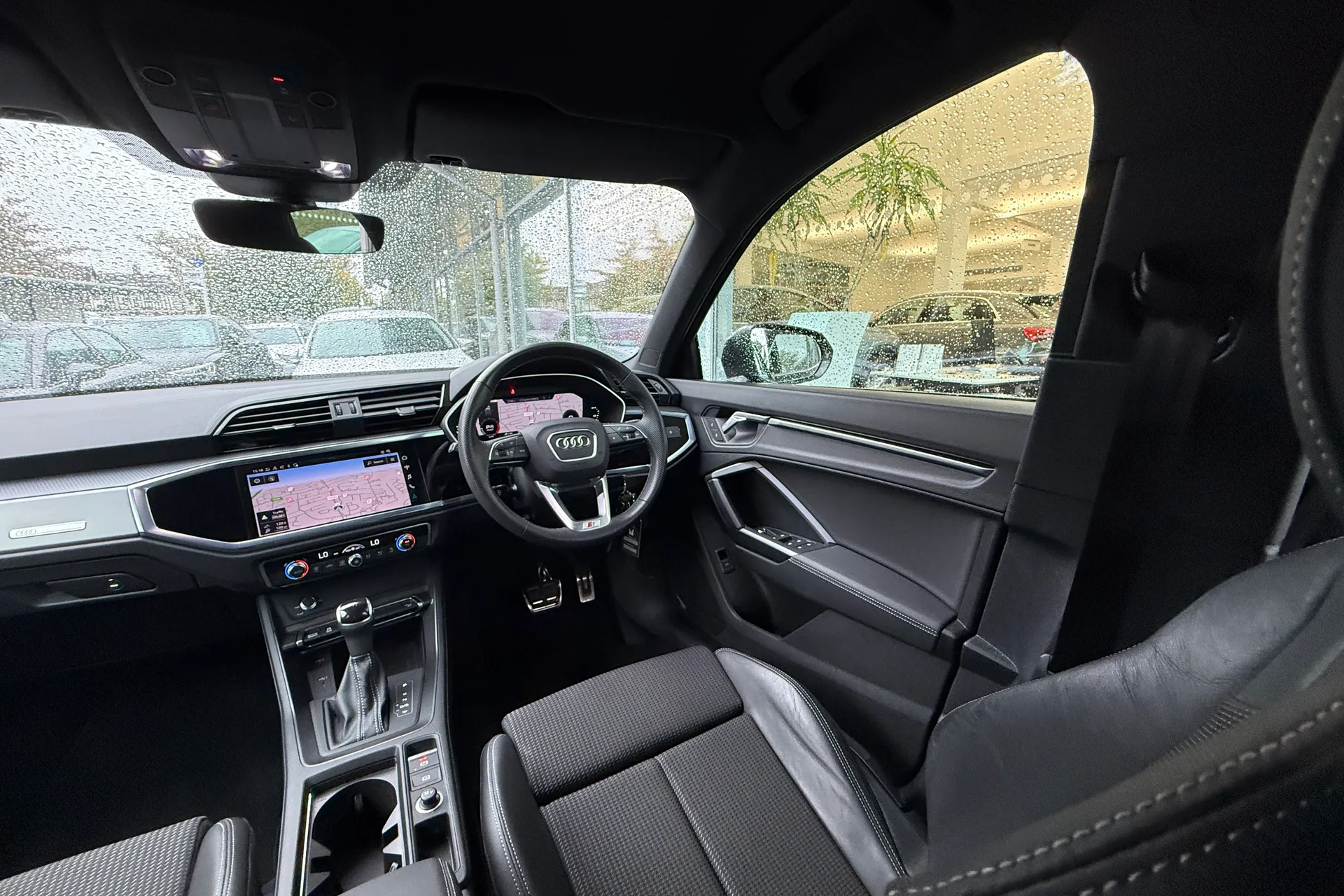 Audi Q3 thumbnail image number 41