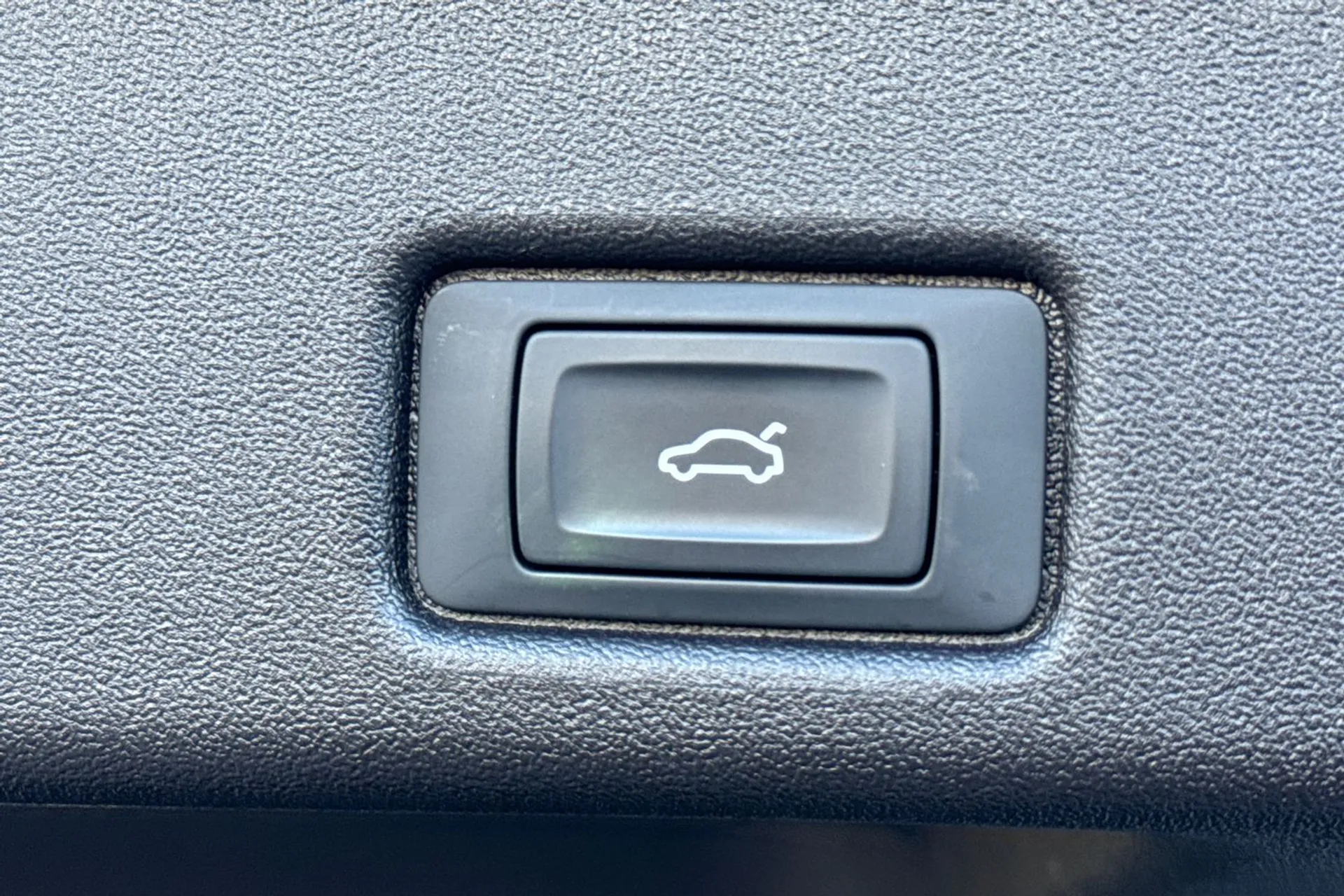 Audi Q5 thumbnail image number 21